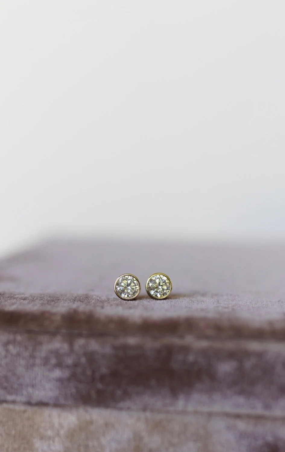 pre-order: Blanc Bezel Studs | Nicola Bathie Jewelry