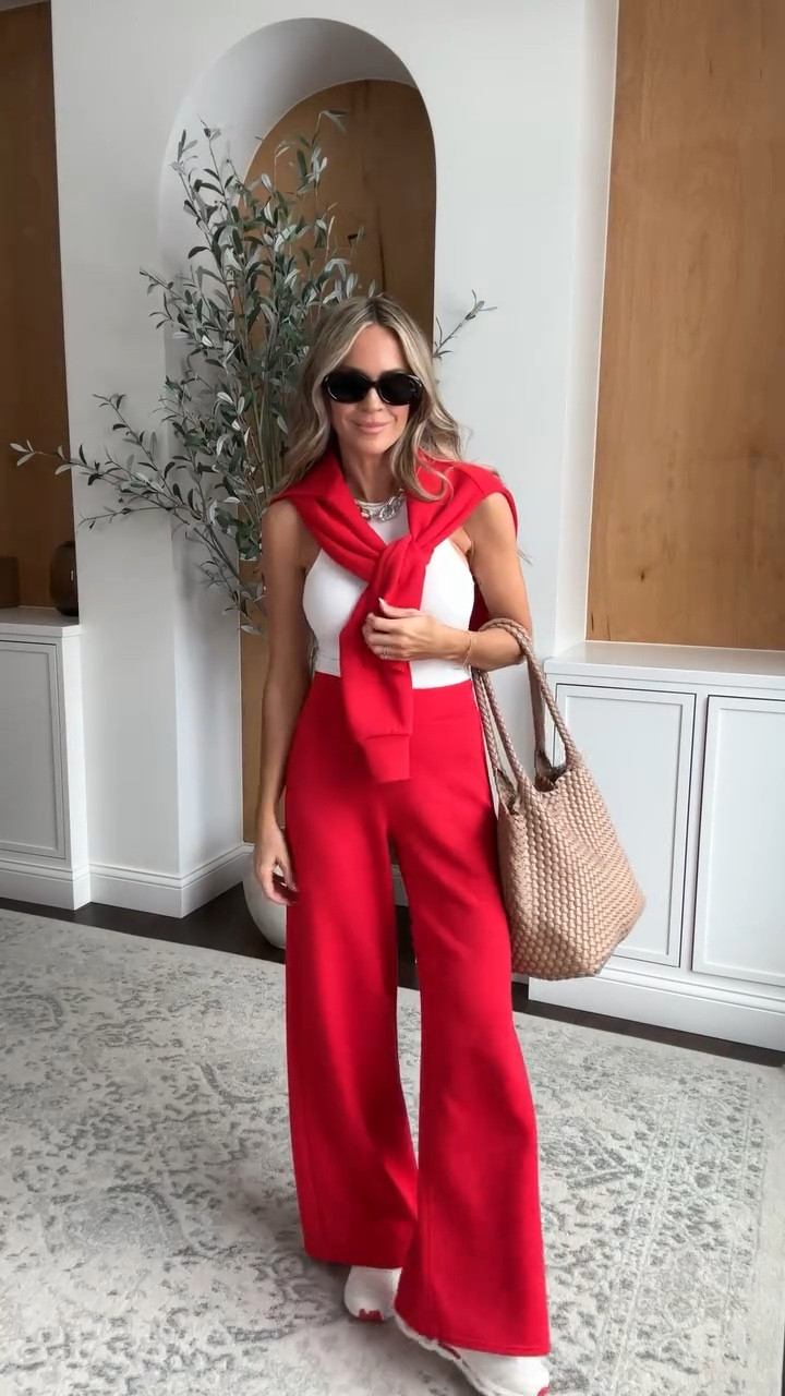 

My favorite travel set of all time - comes in so many colors, length options, and the material is unmatched!

#airportoutfit #traveloutfits

#LTKPetite #LTKTravel #LTKOver40