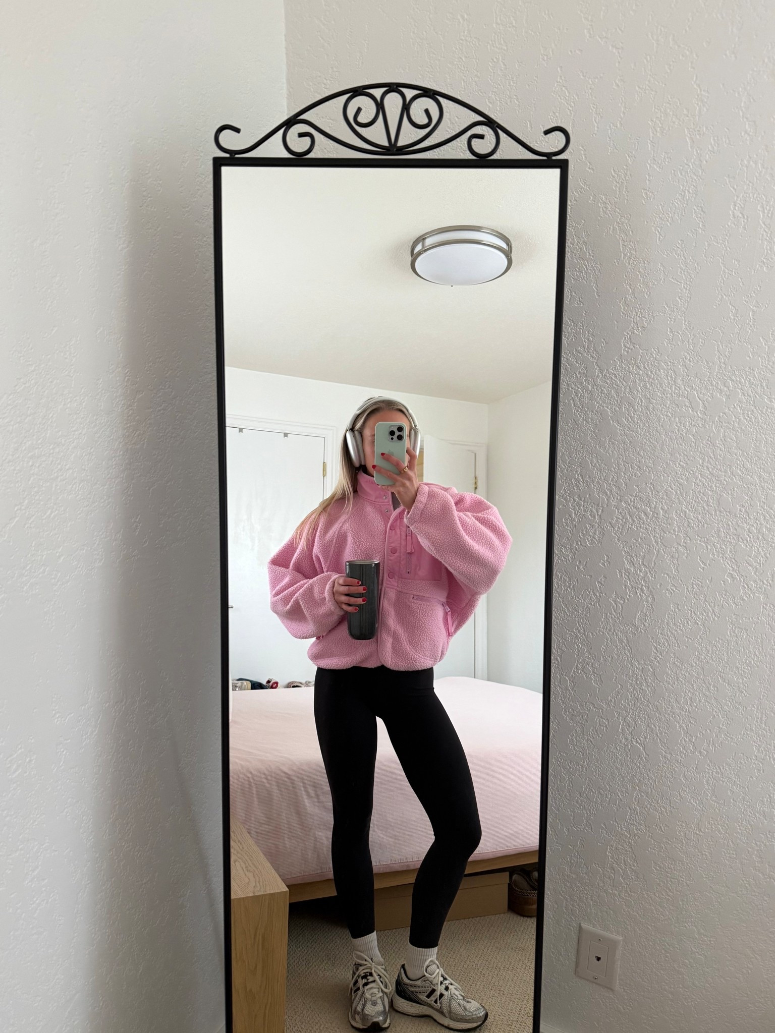 cozy walk ootd 🩷

#LTKpetite #LTKcanada #LTKstyletip