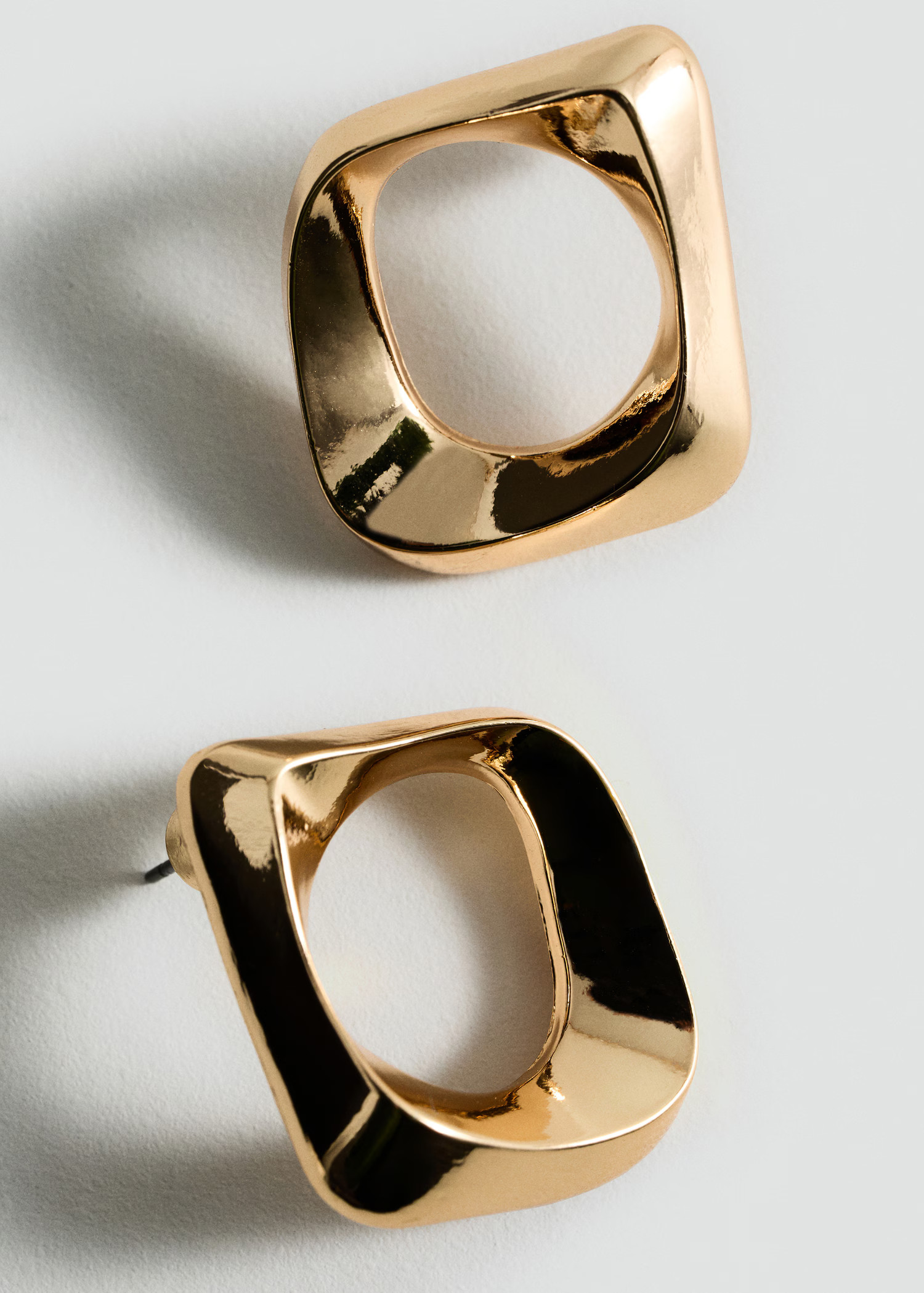 Geometric earrings - Women | MANGO United Kingdom | MANGO (UK)
