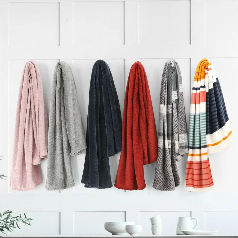 Better Homes & Gardens Pink Velvet Plush Throw, 50" x 72" - Walmart.com | Walmart (US)