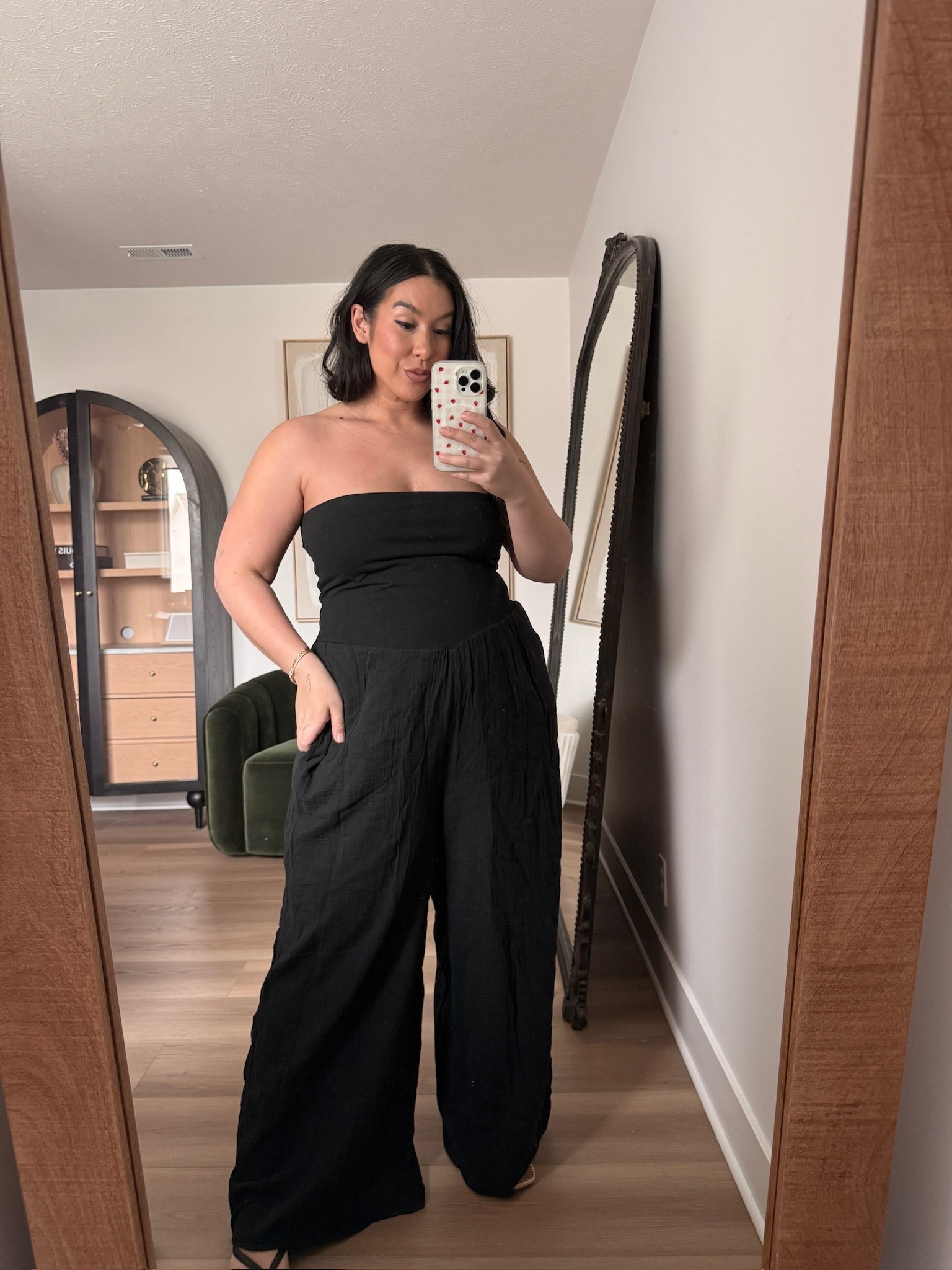 @Aerie Flattering midsize jumpsuit! So comfortable!
-
-
-

Aerie, Midsize, Midsize OOTD, Denim shorts, Spring OOTD, Summer OOTD, Curvy fashion, Midsize denim, Swim, One-piece, Midsize Swim

#LTKMidsize #LTKSeasonal #LTKootd