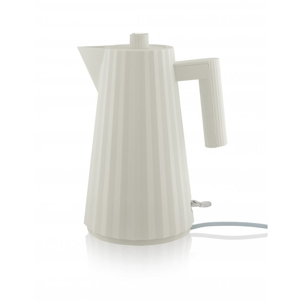 White Plisse Cordless Electric Kettle UK Plug | Trouva (Global)