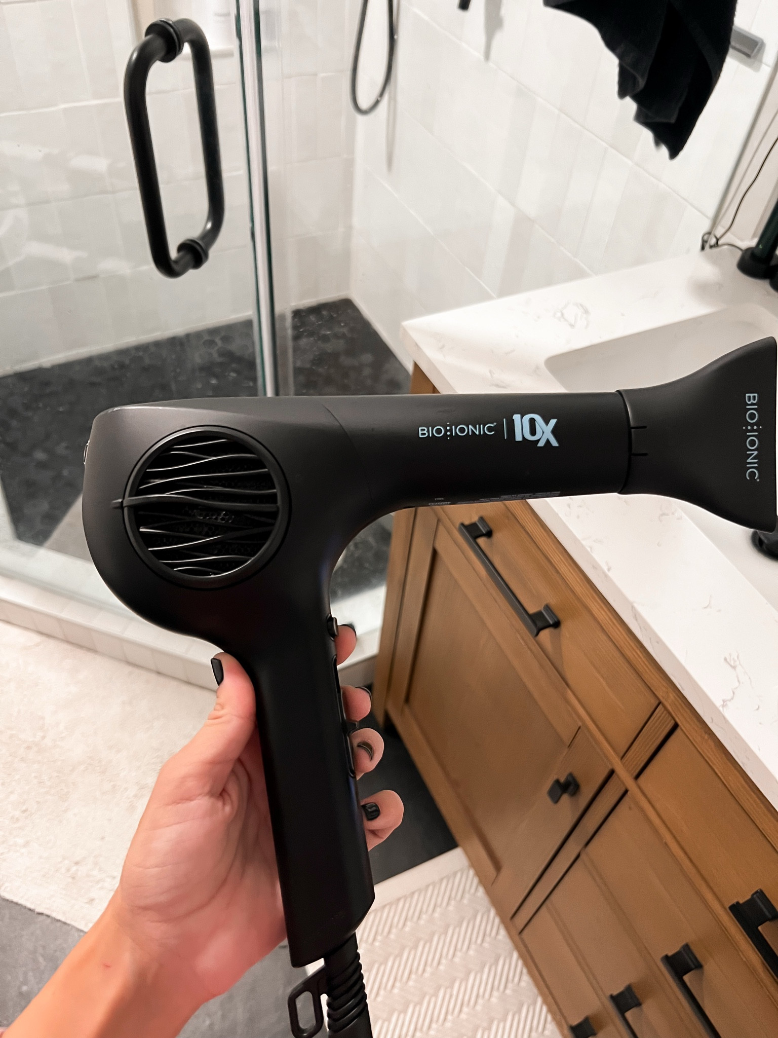 Bio ionic 10x ultralight speed dryer

#LTKBeauty #LTKMostLoved