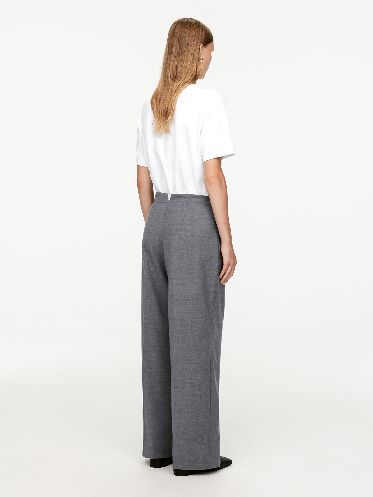 Low-Waist Flannel Trousers
                
                € 119 | ARKET (EU)