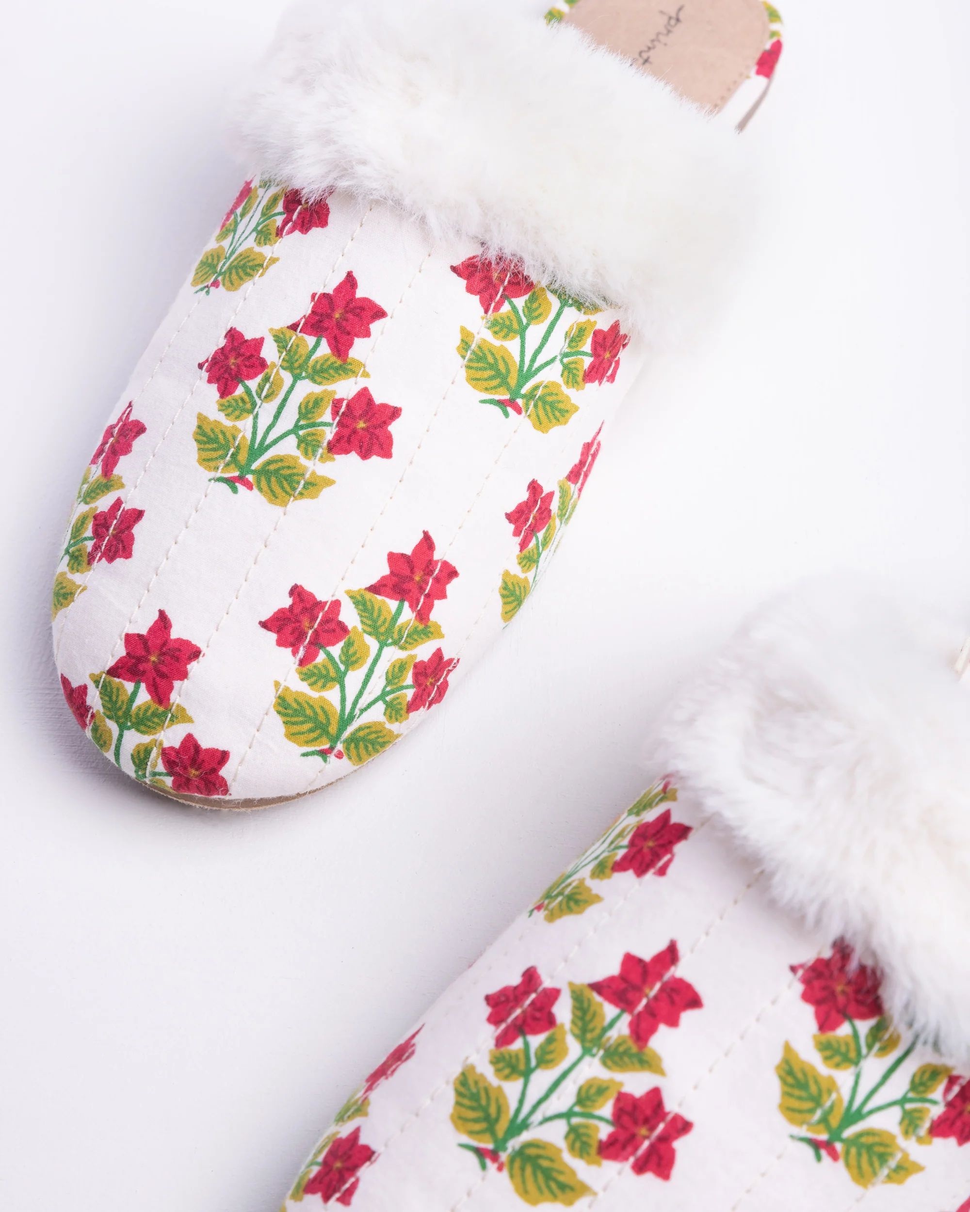 Pretty in Poinsettia - Quilted Faux Fur Slippers - Cream | Printfresh