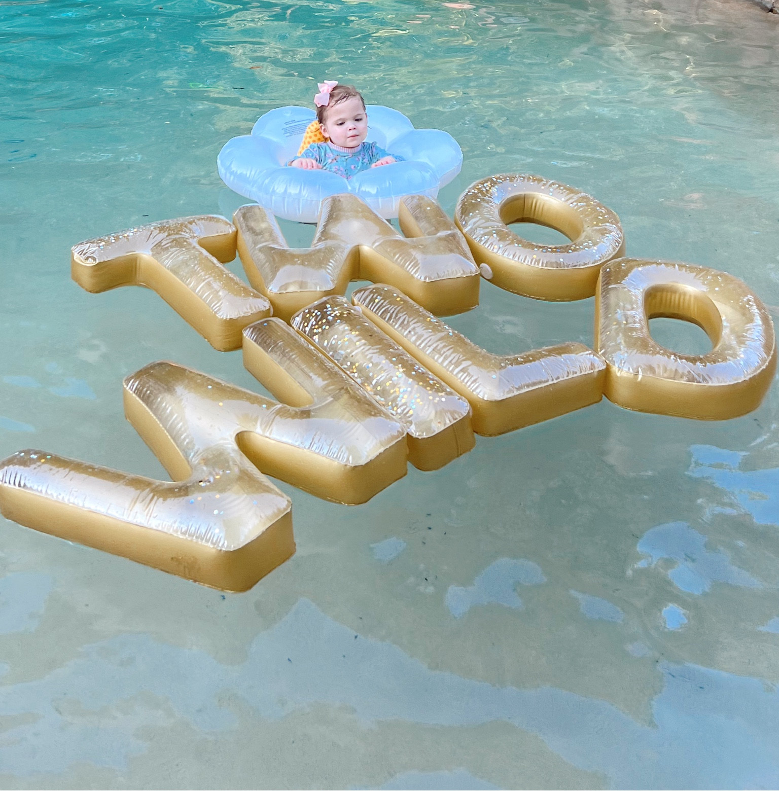 Pool floats 
Letter floats 
Flower toddler float 
Amazon finds 



#LTKParties #LTKSwim