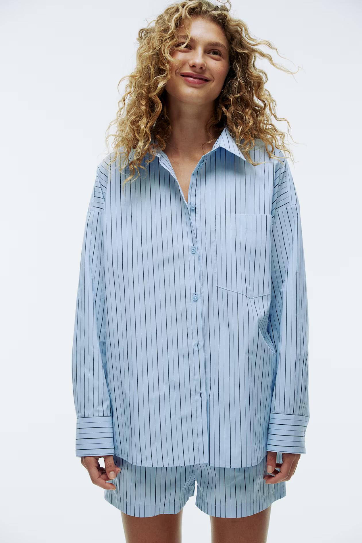Cotton shirt - Long sleeve - Regular length - Light blue/Striped - Ladies | H&M GB | H&M (UK, MY, IN, SG, PH, TW, HK)