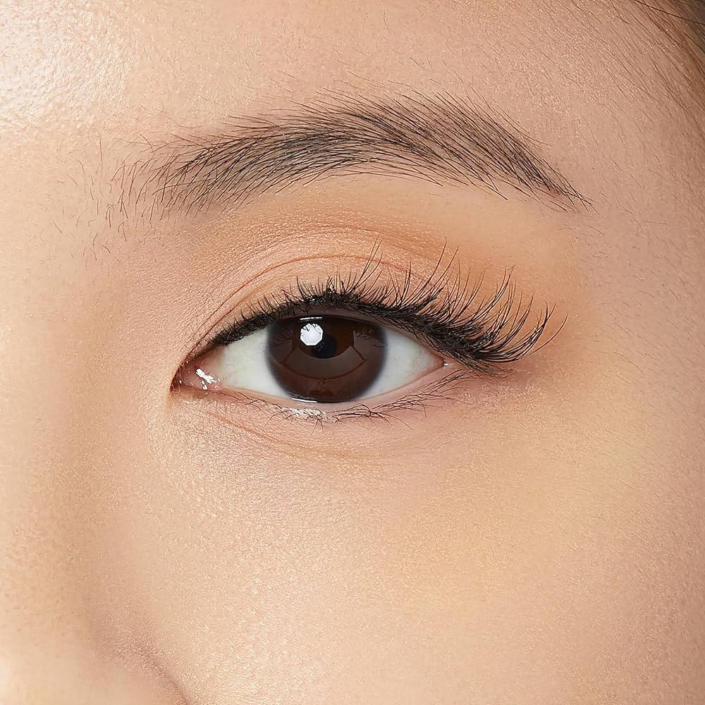 KISS The New Natural, False Eyelashes, Freckles', 12 mm, Includes 1 pair of lash, Contact Lens Fr... | Amazon (US)