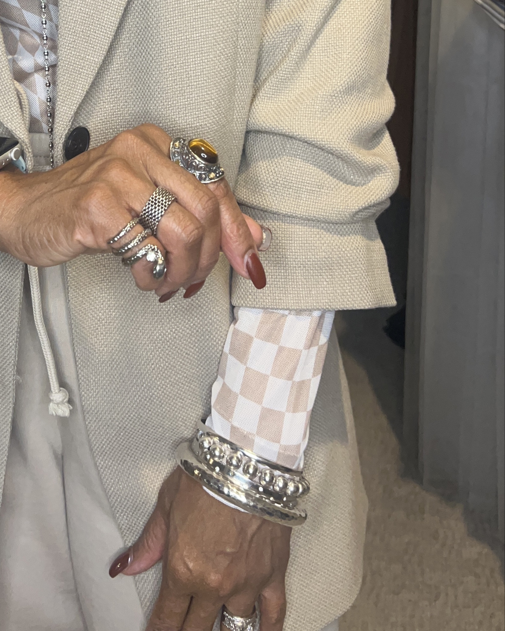 Shinning gifts for the season! Did you know Silpada offers savings on your first purchase plus Holiday savings are in the air ? Tap in to see a few of my favs. 