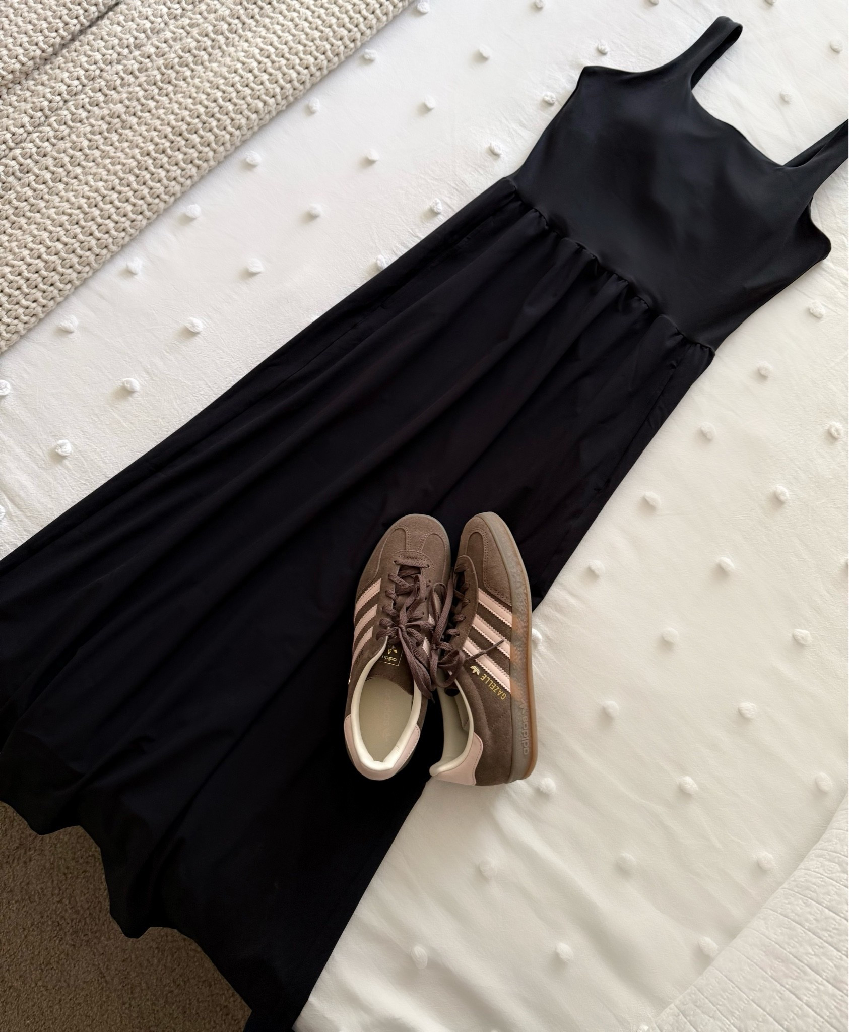 Target’s All in Motion travel dress is a fantastic, affordable alternative to the Zella dress. Made from lightweight, moisture-wicking, quick-drying fabric with UPF 50+, it’s perfect for travel, walking, outdoor adventures, and everyday wear. Plus, it has a built-in shelf bra for extra support.

Travel outfit,

#LTKTravel #LTKSeasonal #LTKActive #LTKOver40