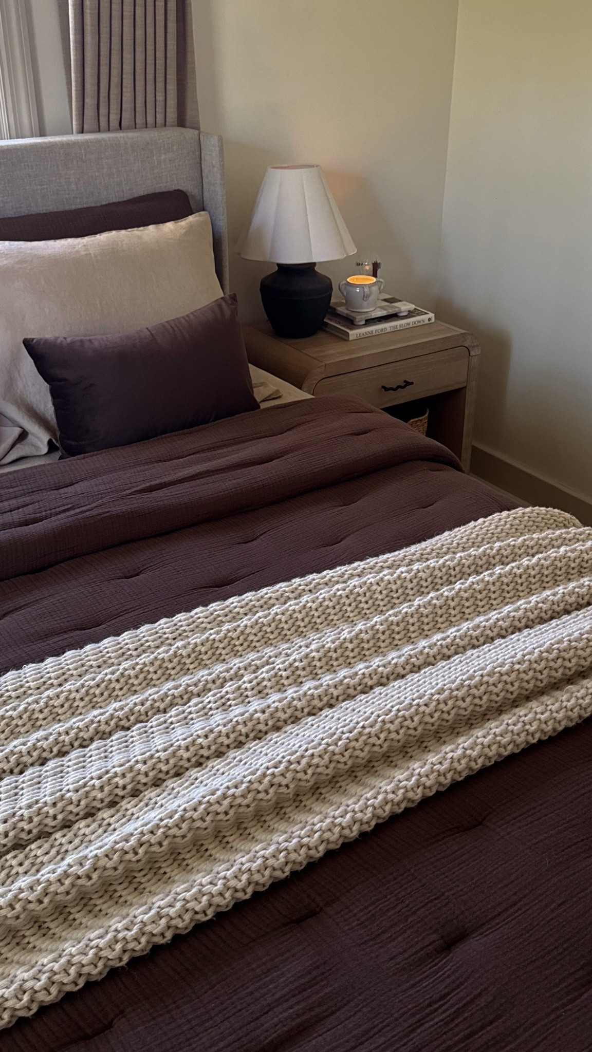 cozy bedding combo! this exact quilt is out of stock at the moment but I linked lots of similar options 🤎

Linen, linen sheets, bedding, bedding combo, brown bedding, cozy bedding, bedroom, quince, quince bedding