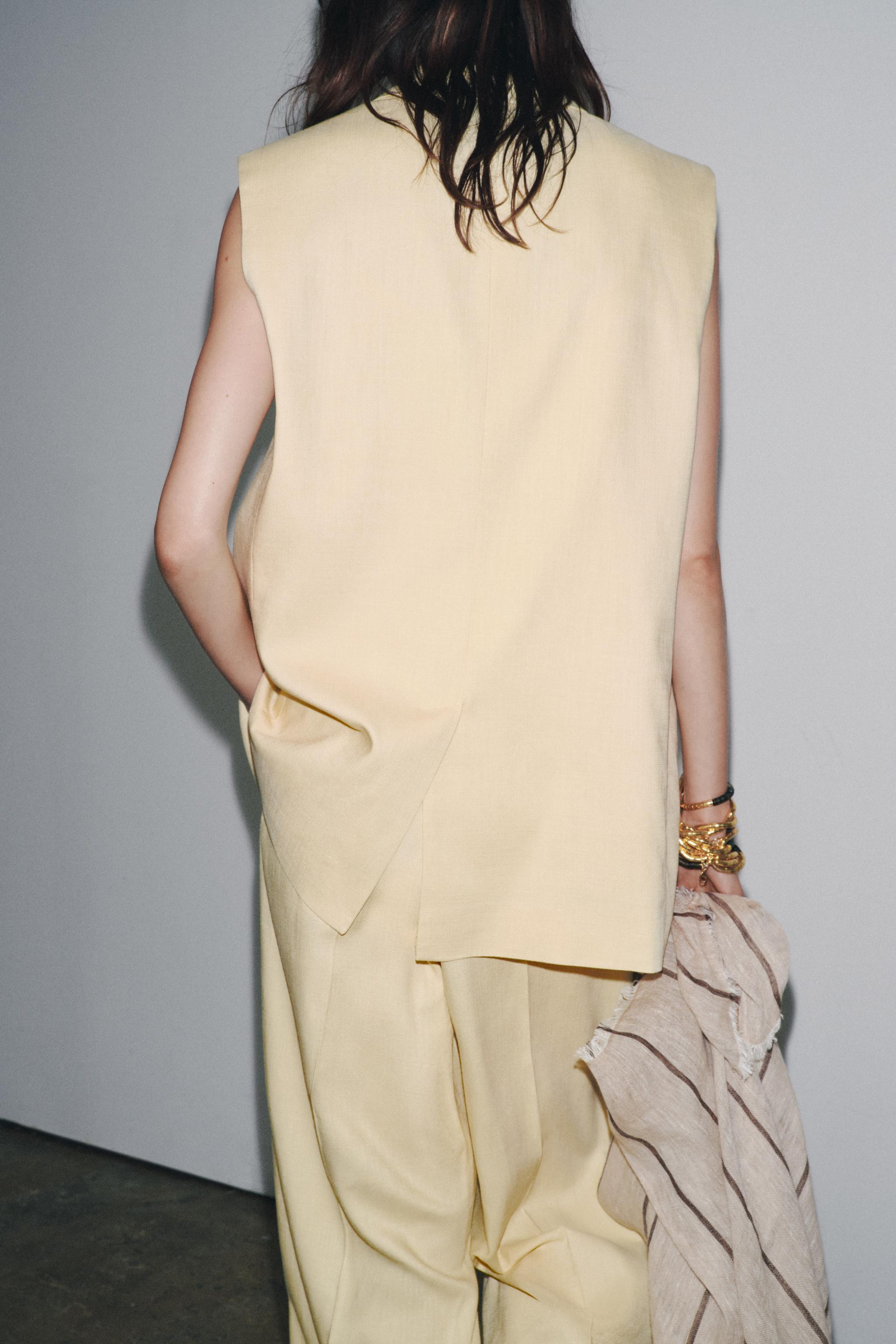 ZW COLLECTION OVERSIZE DOUBLE-BREASTED WAISTCOAT | Zara UK