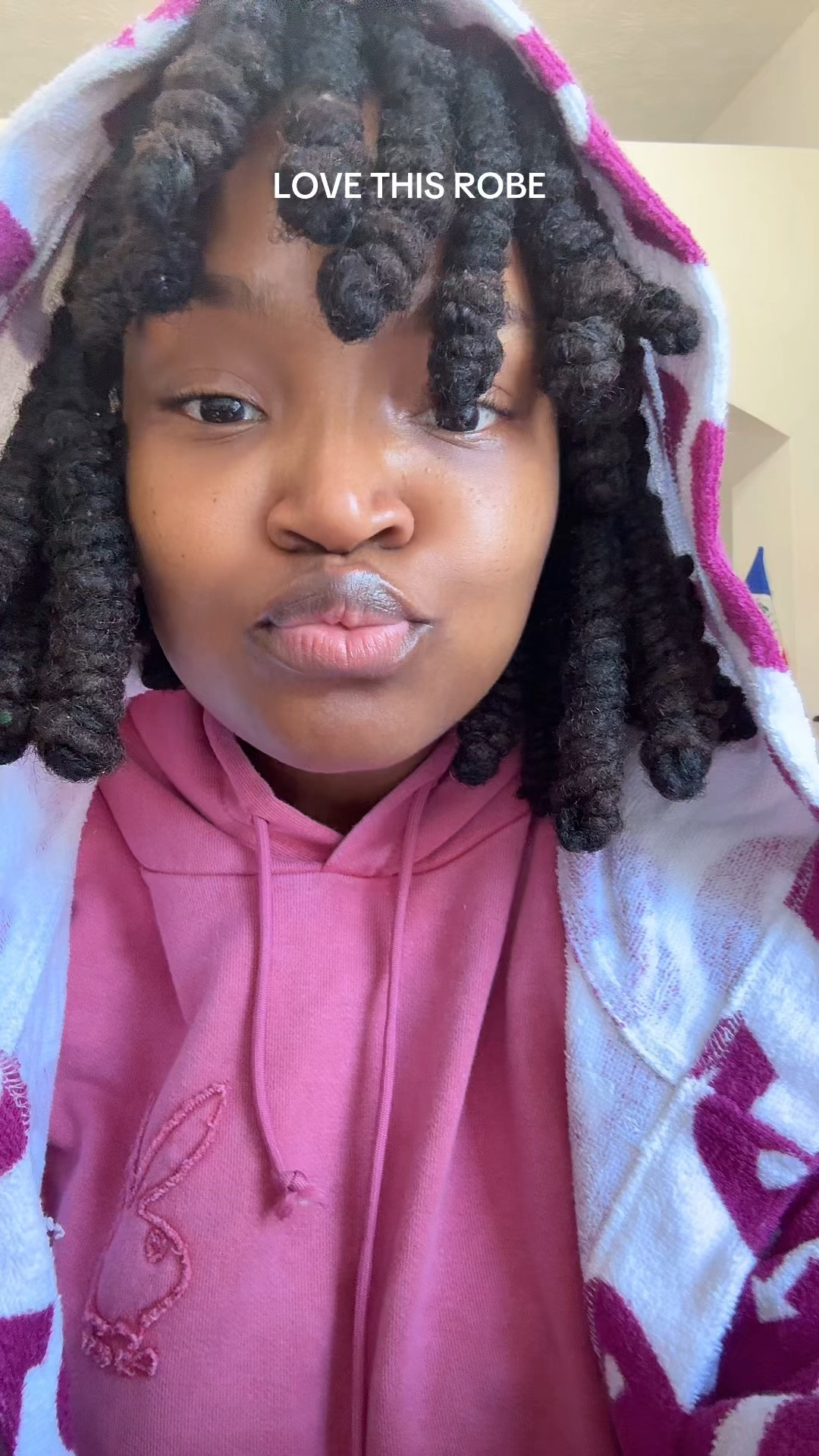 Tell me why this robe makes me feel 10x more put together at home 🥹✨

Whether I’m doing skincare, sipping tea, or getting ready for the day, it just elevates the whole vibe.

Cute.
Comfortable.
And dangerously cozy.

You already know I linked it because I’m obsessed.

#LoungewearLove #CozyGirlEra #RobeLife #SoftGirlEnergy #MomLifeStyle #EverydayLuxury #HomeAesthetic #ShoppingWithPriiincesss #Atlantamom #Atlantabloggers #Atlantablogger #AtlantaCreator #Atlantacontentcreators #Atlantacontentcreator

#LTKmorningroutine #LTKselfcare #LTKSpringSale