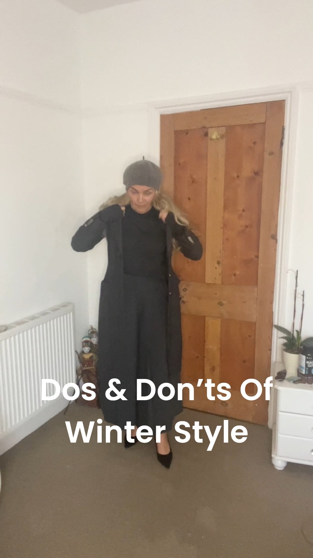 Winter style dos and don’ts! Wearing all dark colours—like grey culottes, jumper, coat, and beret—can make your outfit feel flat. Swap in a red cardigan or beret to add a pop of colour and brighten your look!  
For layering, avoid bulking up with knitwear over knitwear. Instead, layer knits over cotton or silk for a sleeker fit. And when tucking in chunky fabrics, try a slight tuck for a more flattering silhouette.  
Want personalised winter style advice? Head to my bio to book a discovery call!


#LTKwinter #LTKstyletip #LTKfashion #LTKcapsulewardrobe #LTKoutfitinspo #LTKlayering #LTKover40 #LTKover50 #LTKover60 #LTKwomen #LTKwardrobeedit #LTKeffortless #LTKchic #LTKoutfitideas #LTKstyleinspo #LTKmodernstyle #LTKrealwomen #LTKseasonalstyle #LTKcozy #LTKknitwear #LTKredcardigan #LTKgreyoutfit #LTKpopofcolour #LTKsmartstyle #LTKpersonalstylist #LTKcapsuleclosetstylist #LTKflatteringstyle #LTKtuckitin #LTKstylejourney #LTKbeunique #LTKbookadiscoverycall #LTKfashionadvice


#LTKSeasonal #LTKOver40 #LTKdayinmylife