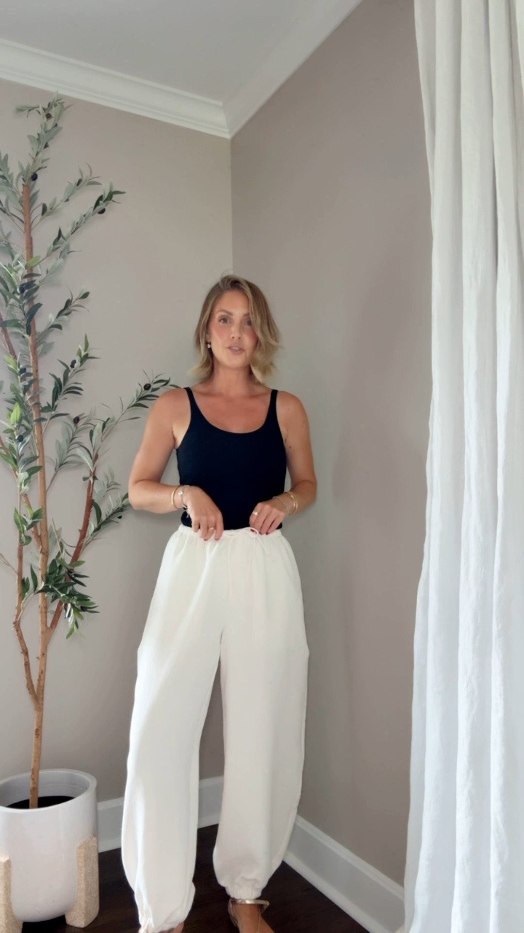 XS Amazon tank / XS Regular pants

#LTKootd #LTKOver40 #LTKPetite