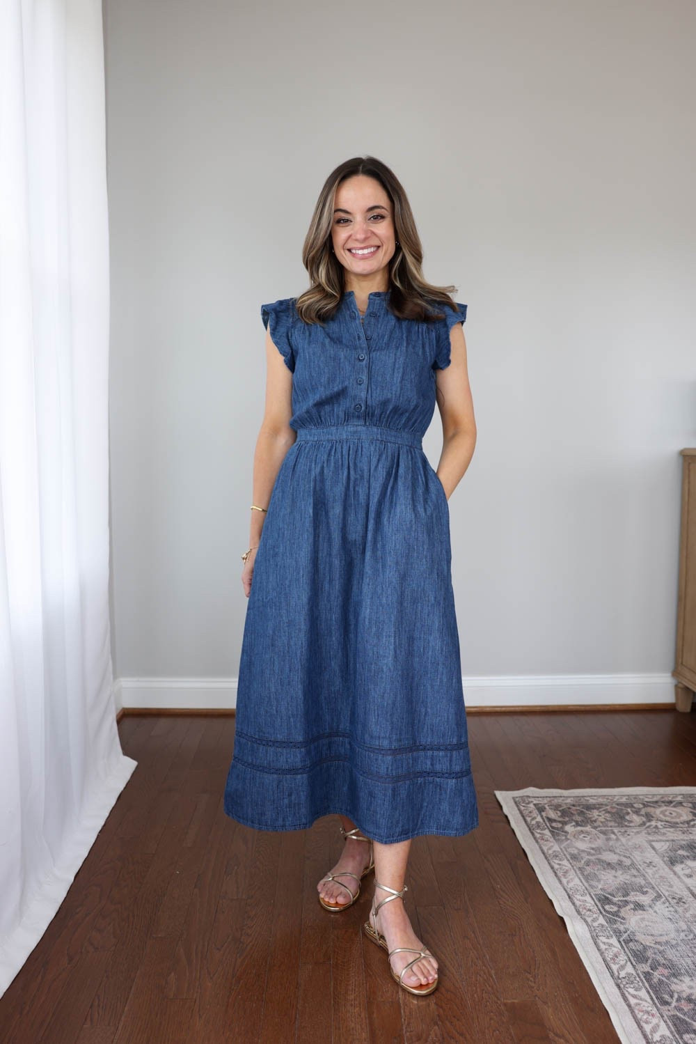 A few dress ideas for Memorial Day Weekend and all summer long! 

Striped Dress (Marine Layer): xs 
Red Dress (Nordstrom): xxs 
Chambray Dress (Nordstrom): xxs 
Shoes (Sam Edelman): true to size 

My measurements for reference: I’m 4’10” and 105lbs. My bust, waist, and hip measurement is 32”, 24”, and 36”.