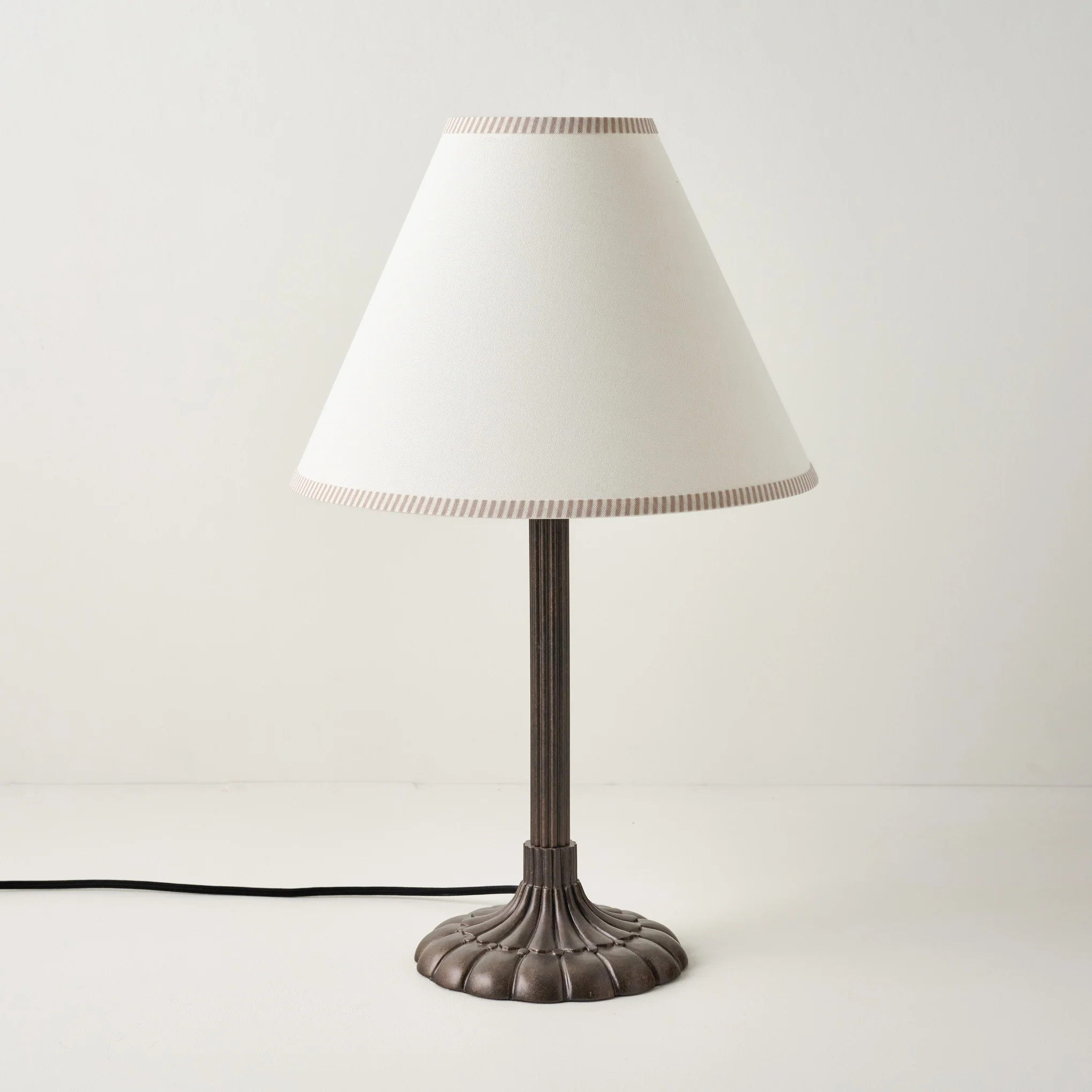Stella Table Lamp-Bronze Scallop | Magnolia