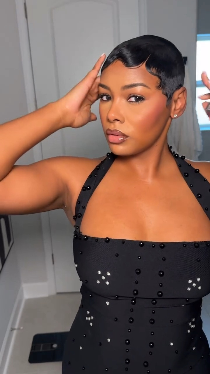 1 hour to get ready…

Hair Products:
@pixieperfection Prep + Prime Molding Foam & Thermal + Heat Protectant 
@mizani 25 Miracle Milk

Makeup:
@toofaced Born This Way Concealer (Caramel)
@hudabeauty Blush Filter Blurring Blushlighters Palette (Rose Berry) & Easy Bake Loose Powder (Cherry Peach)
@lorealparis Panorama Mascara & Plump Ambition Lip Oil (Worth it)
@thelipbar Straight Living Lip Liner 
@maybelline SuperStay Matte Ink Liquid Lipstick (Loyalist)