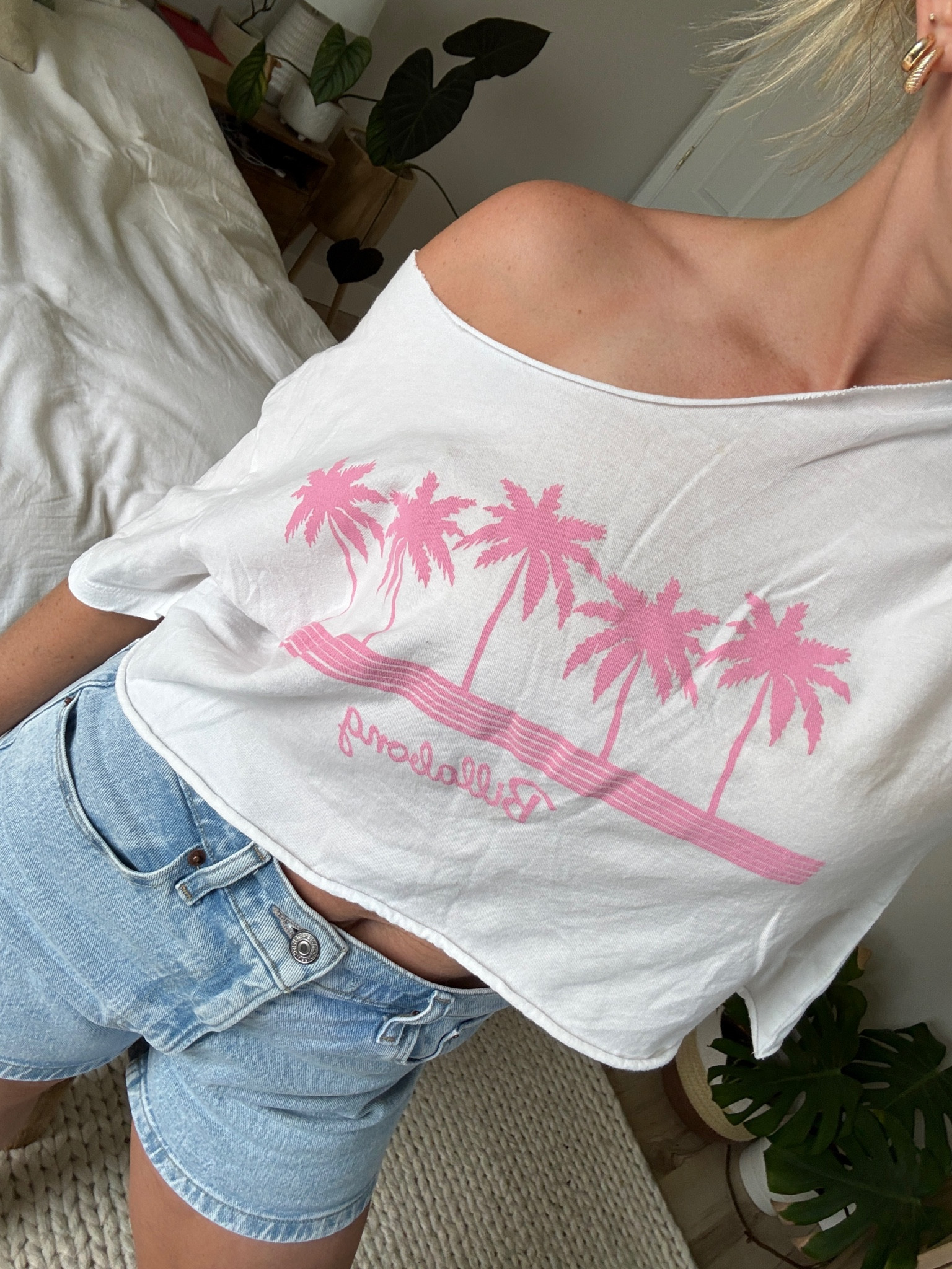 Summer🌺





Cute Summer Outfit Idea, Summer Tops, Abercrombie Denim Shorts, Casual Summer Fit, Beach Outfit, Affordable Fashion

#LTKSeasonal #LTKFindsUnder50 #LTKStyleTip