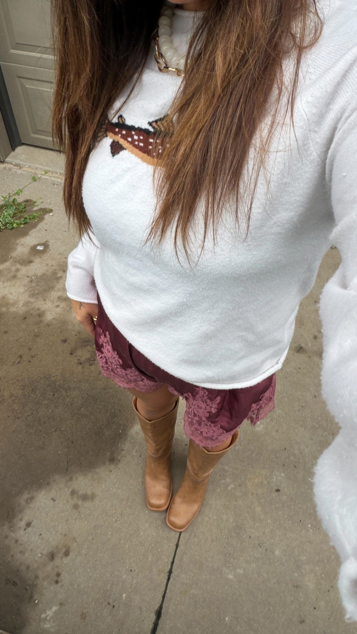 Fall outfit for a little lunch date. We’ve been craving huhot so went while Lane is out of the house (he has celiac and we weren’t sure how safe it would be) 

Fish sweater (so so soft) from amazon size large 
Lace shorts from @Anthropologie size large (could size down)
Boots from Amazon true to size (wearing 10) look like Frye boots 🤭 

Midsize, size 12, size 14, mom style, curvy outfit, thick tummy approved

#LTKgrwm #LTKmomlife #LTKootd