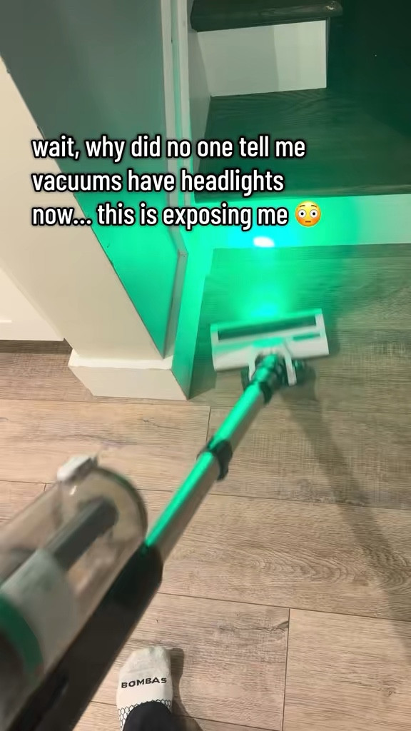 This cordless vacuum has made quick cleanups so much easier 🤍 The Trucozie Stick Vacuum is lightweight, easy to maneuver, and powerful enough to pick up dust, crumbs, and pet hair in seconds. Perfect for everyday messes when you don’t want to drag out a big vacuum.

⸻
#trucozie
#tiktokmademebuyit
#homecleaning
#homefinds
#ltkhome


#LTKmorningroutine #LTKHome #LTKdayinmylife
