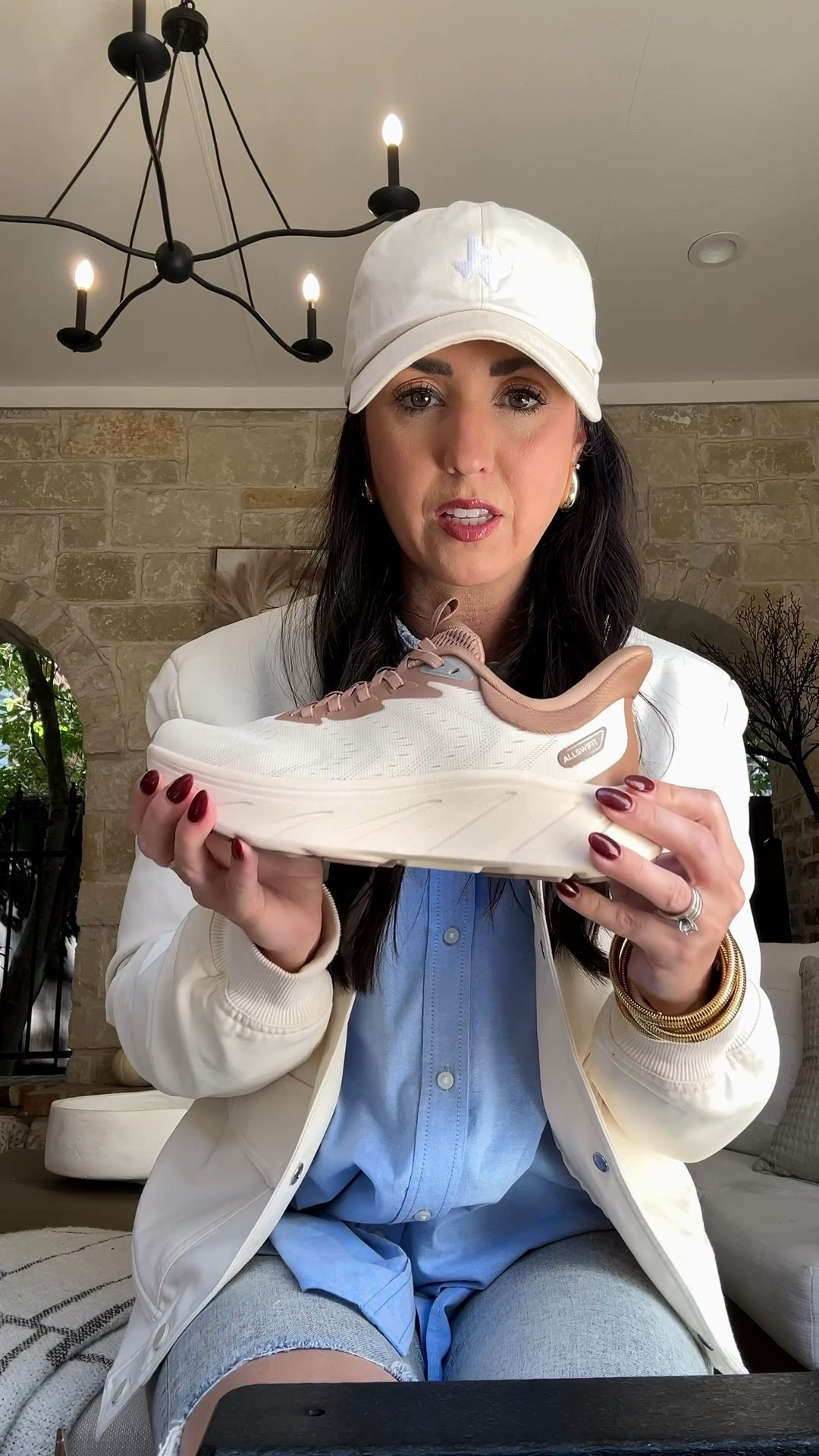 Amazon shoe unboxing! Holiday shoes, winter shoes, mom sneakers. All affordable prices! 

#LTKFindsUnder50 #LTKShoeCrush #LTKSeasonal