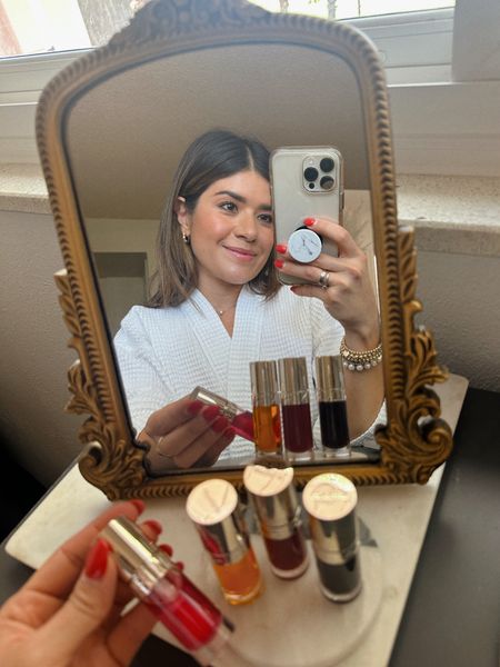 Currently obsessed with this lip oils via Clarins. They are so hydrating and add the prettiest shine to the lips! 

#LTKVideo #LTKFindsUnder50 #LTKBeauty