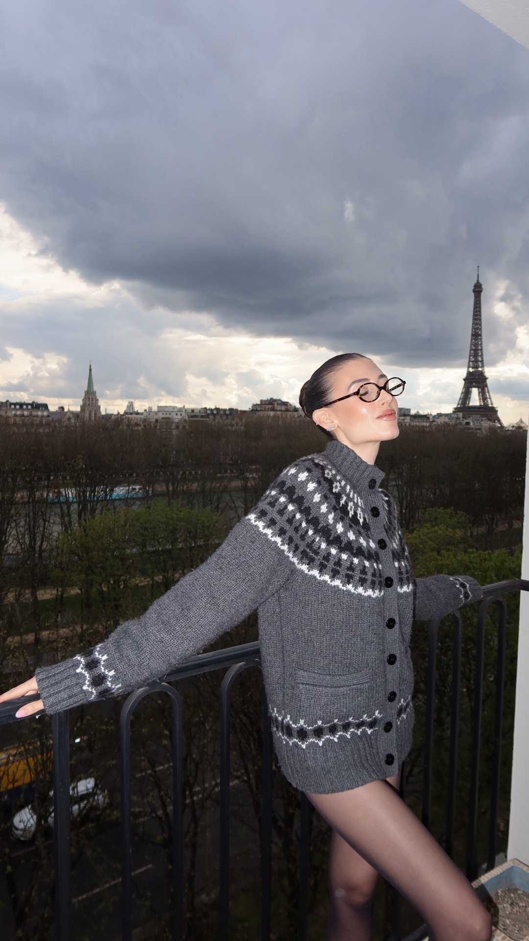 Paris moments in my coziest knit 🤍 effortless, timeless, and perfect for chilly city strolls. Linked my exact pieces + similar finds.

#LTKootd #LTKTravel #LTKSeasonal