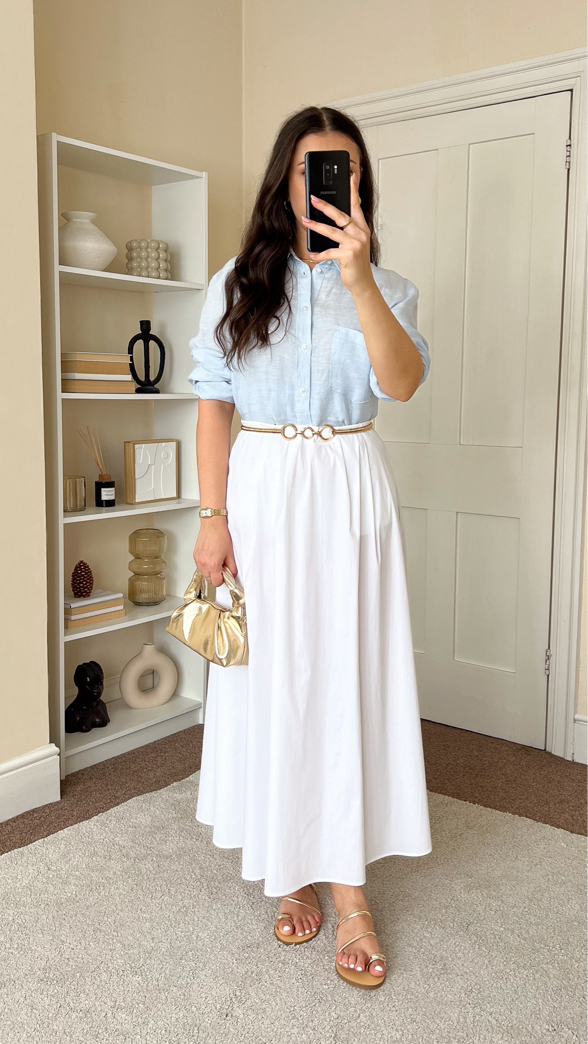 Casual & chic summer outfit. Skirt is Mango, wearing size S. Shirt is H&M, wearing size S.

#LTKeurope #LTKsummer #LTKuk