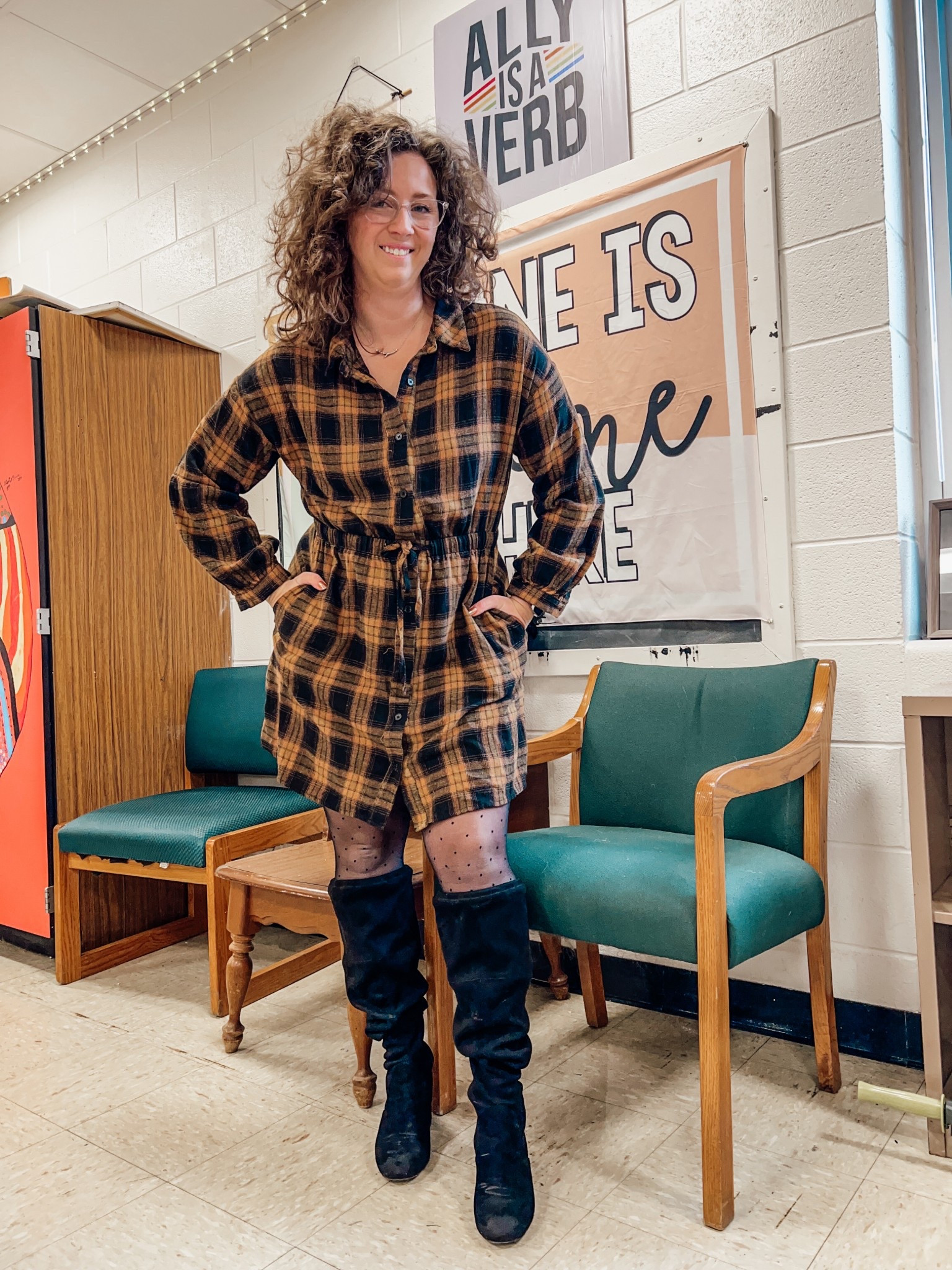 Day 43 ✔️

I did not realize that I had a HUGE hole in my tights until third period so they went into the trash on my prep 😂 definitely need a new pair because the polka dots are adorable. 

English teacher ootd 

#LTKWorkwear #LTKMidsize #LTKFindsUnder50