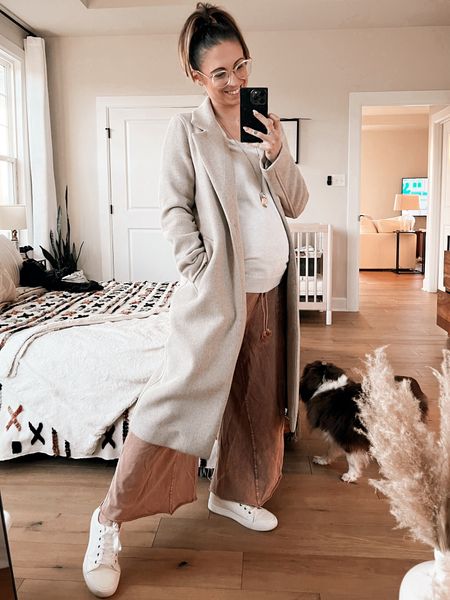 Comfy maternity outfits, but make it cute
- cream oversized sweater
- dad coat
- Lisa pants in red bean
.
#maternity #pregnancyoutfit #postpartumoutfit #bumpfriendly #wintermaternity #ltk #liketoknowit 

#LTKfindsunder100 #LTKSpringSale #LTKbump