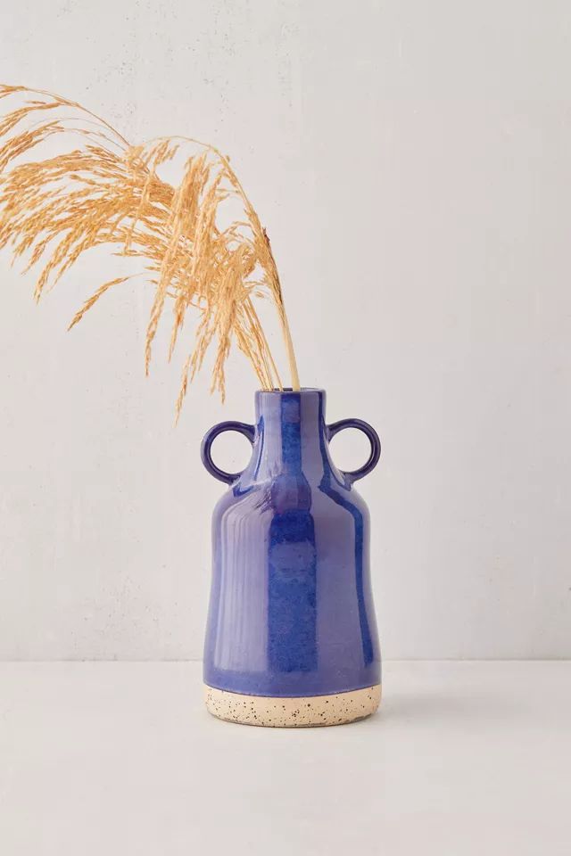 Yara Ceramic Vase | Urban Outfitters (US and RoW)