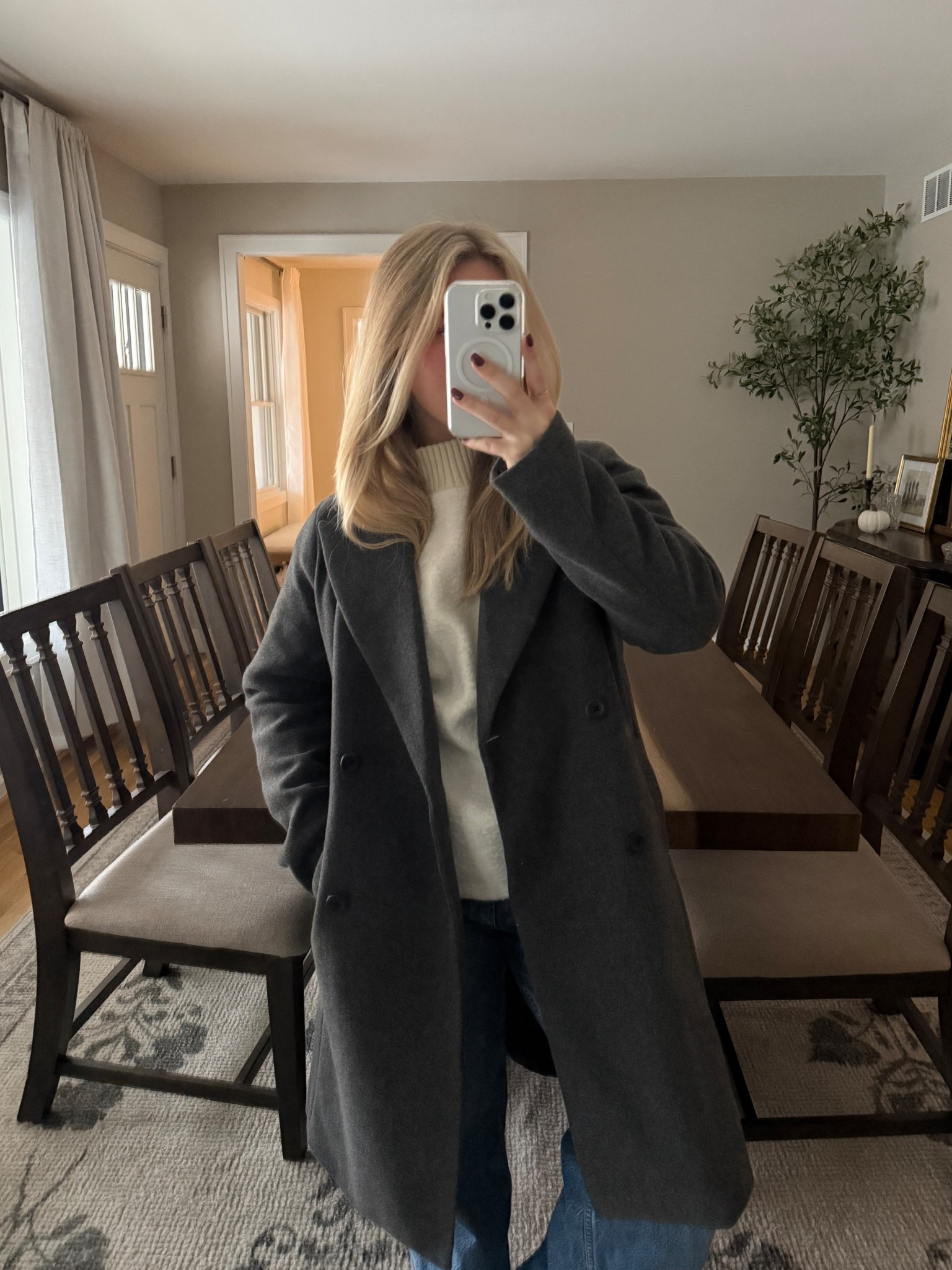 Chic outfit🤌🏼
Plus my rug that I get the most compliments on! I love her so much, I got it on sale during Labor Day but with Black Friday coming up it’s the perfect time to get her! 

#LTKGiftGuide #LTKgrwm #LTKCyberWeek