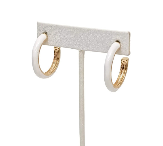 White Danette Earrings | Wilson Home Decor