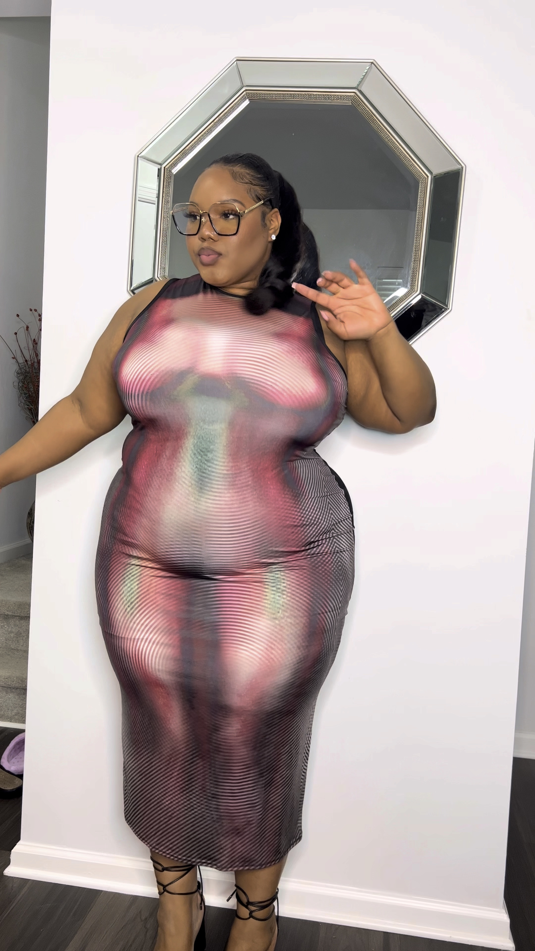 This dress is so bomb! Definitely a easy look that’ll grab everyone’s attention! 
My favorite glasses that I’m constantly getting complements on & the comfiest heels I own at the moment WIDE FEET FRIENDLY

#LTKcurves