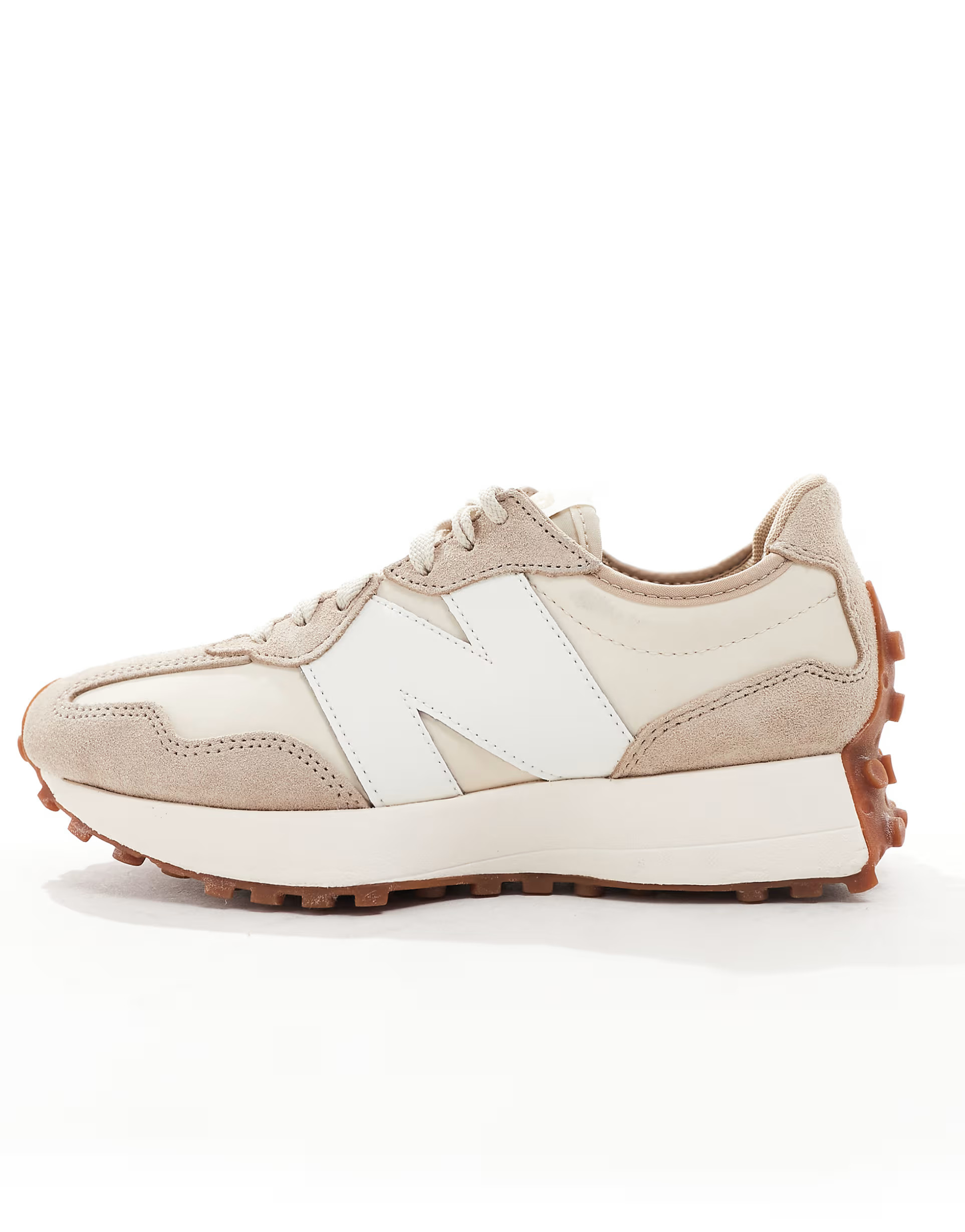 New Balance 327 trainers in beige | ASOS (Global)