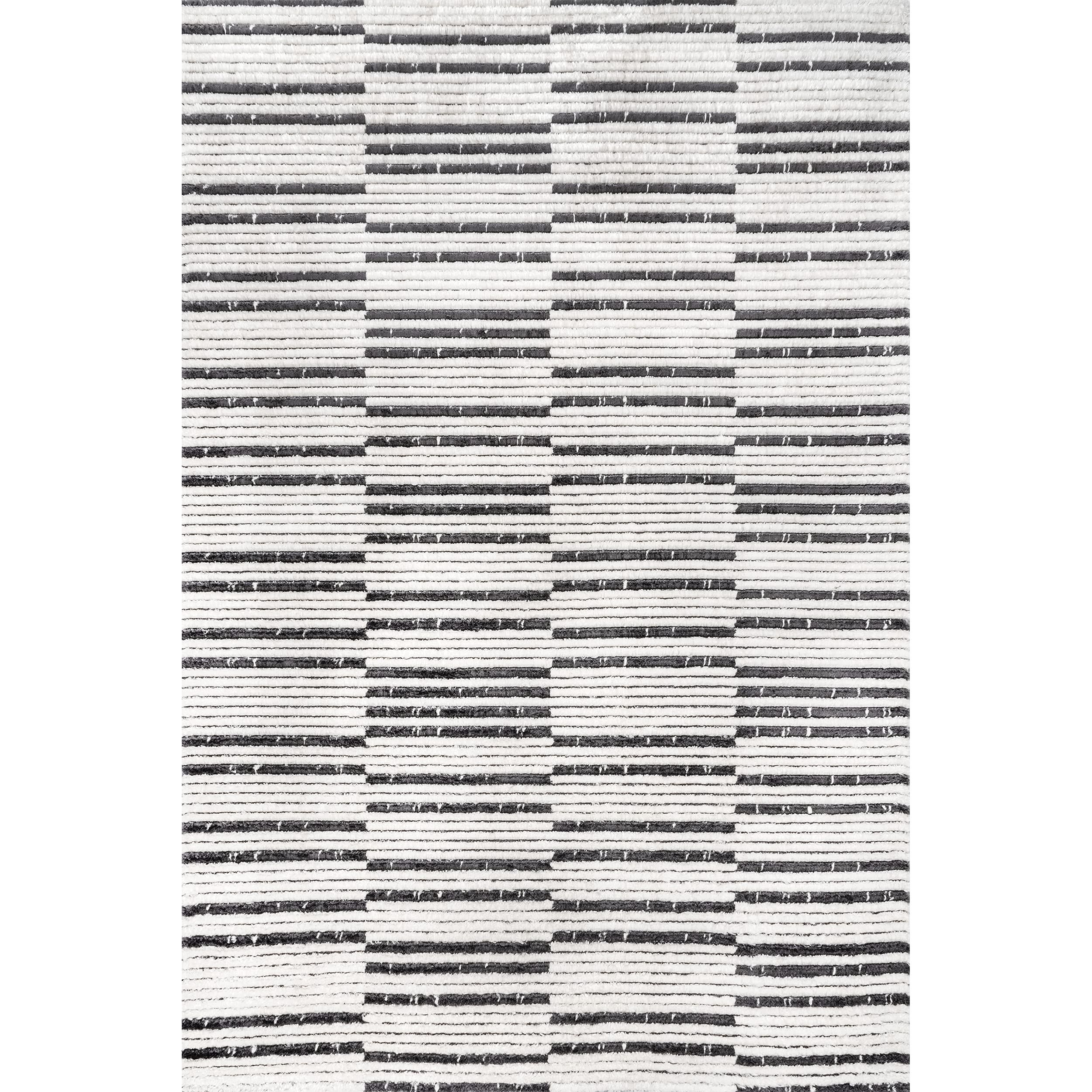 nuLOOM Liz Textured Soft Shaggy Stripes Area Rug, 7' 10" x 10', Beige | Amazon (US)