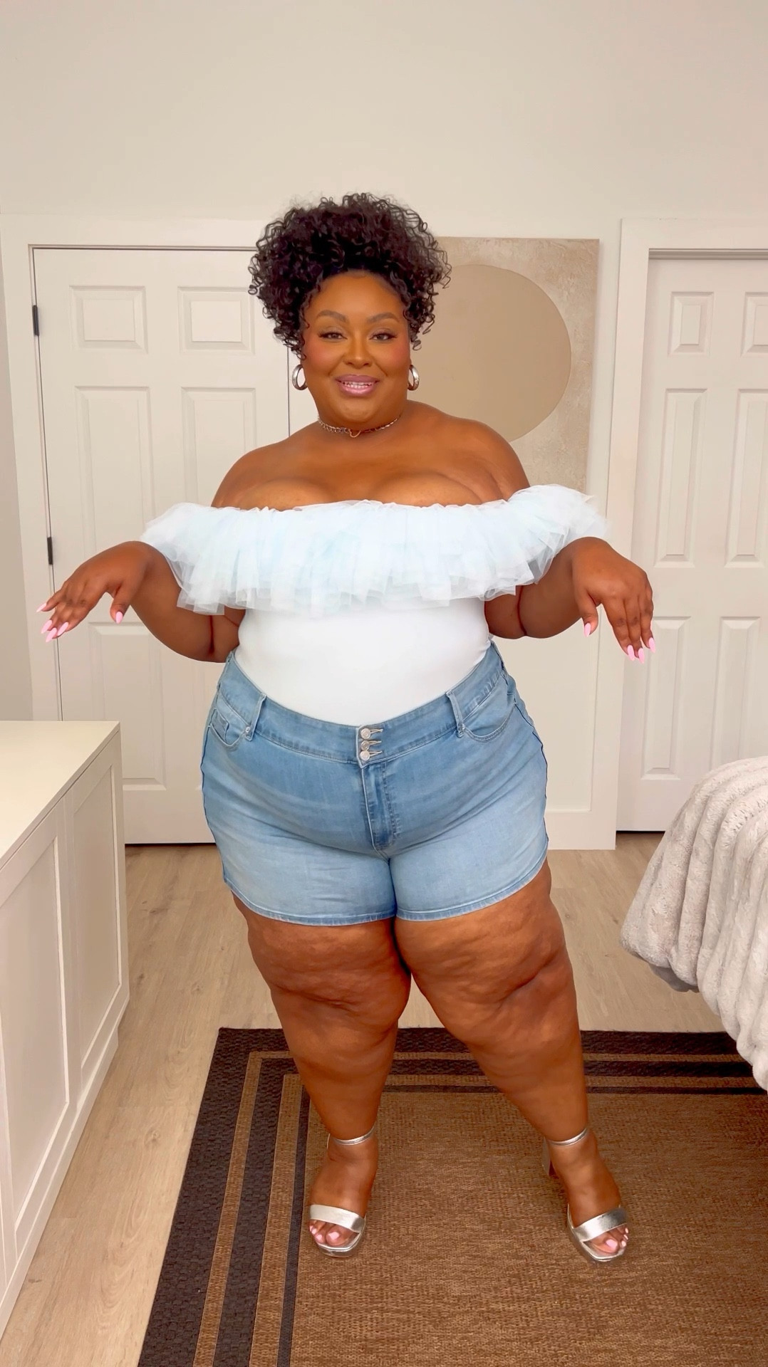  I’m not hiding these legs this summer and you shouldn’t either.☀️😎💕

Torrid is making it easy for big fine hotties to slay their warm weather looks with super cute shorts and skorts that are well designed and fitted for plus size and midsize bodies.

Which look do you LOVE?!?👀😍✨

I’m wearing a Torrid size 4 or 28 in the bottoms and a size 3 in the tops.

#LTKStyleTip #LTKMidsize #LTKPlusSize