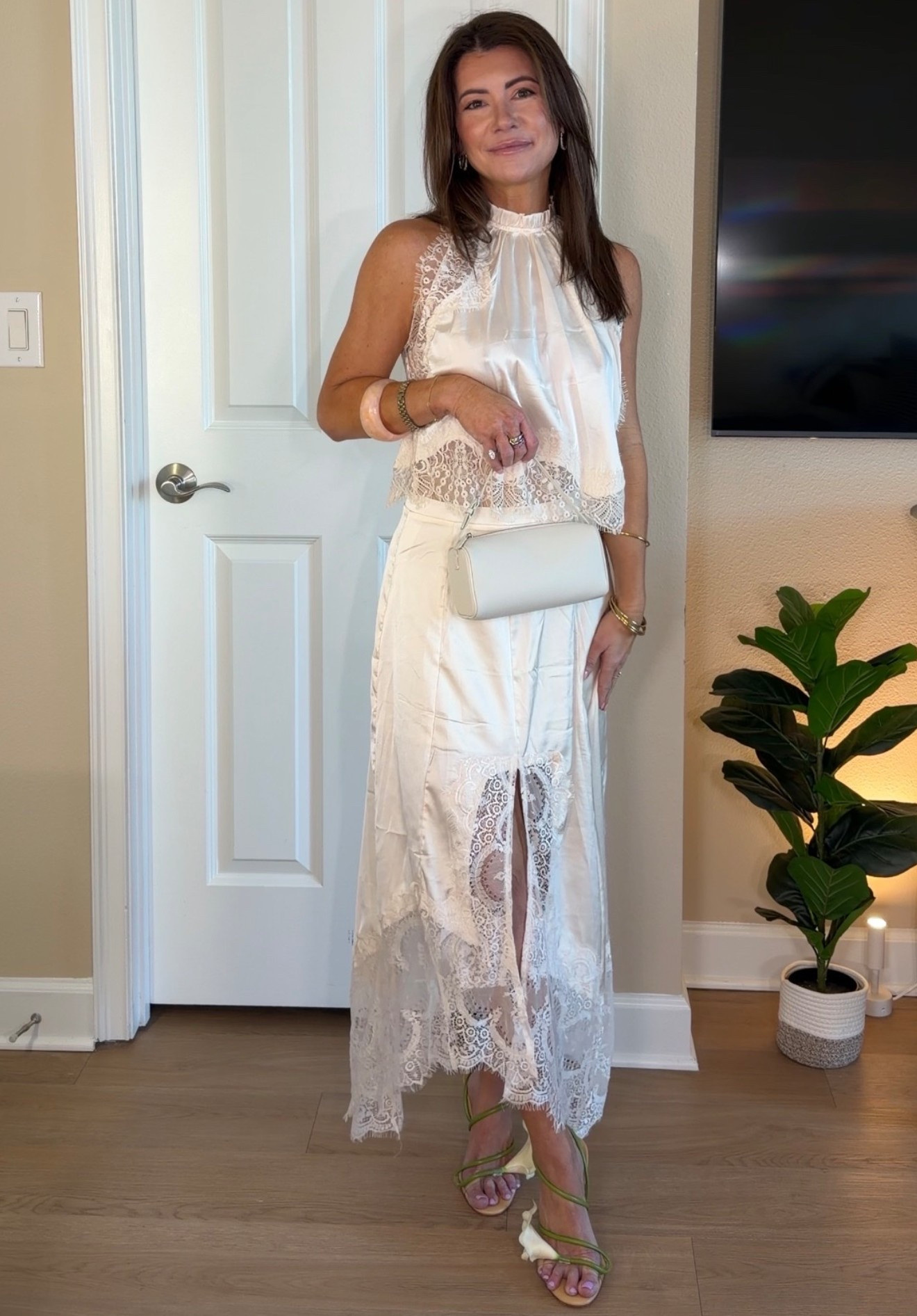 Perfect, lightweight summer set from Amazon that’s a fraction of the cost of the designer version. You can move the skirt around as to where you’d like the slit. Comes with a shorter skirt liner underneath. I’m thinking of maybe cutting that out. It just adds extra, unnecessary material. I’m wearing size small and I’m 5’3”

#LTKdayinmylife #LTKSeasonal #LTKOver40