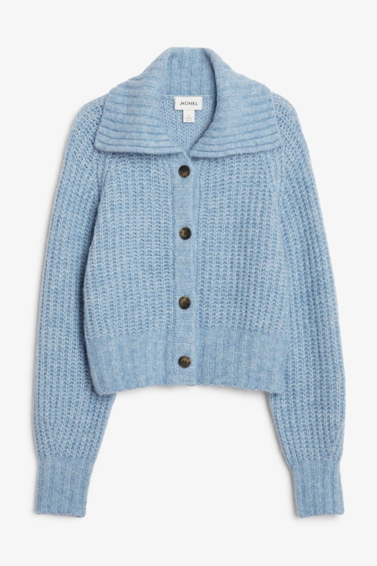 Kurze dicke Strickjacke mit Kragen | H&M (DE, AT, CH, NL, FI)