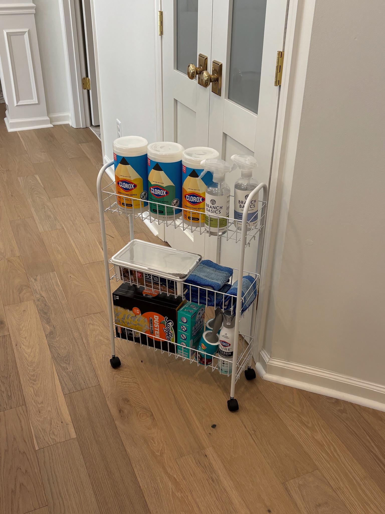 Cleaning cart restock 🧼🤍 All the products I keep on hand for making everyday cleaning a little easier!





cleaning essentials, cleaning products, cleaning cart, home cleaning, cleaning routine, Target cleaning finds, home essentials, cleaning supplies, home organization, household essentials, sidneymarieduke 

 #LTKHome