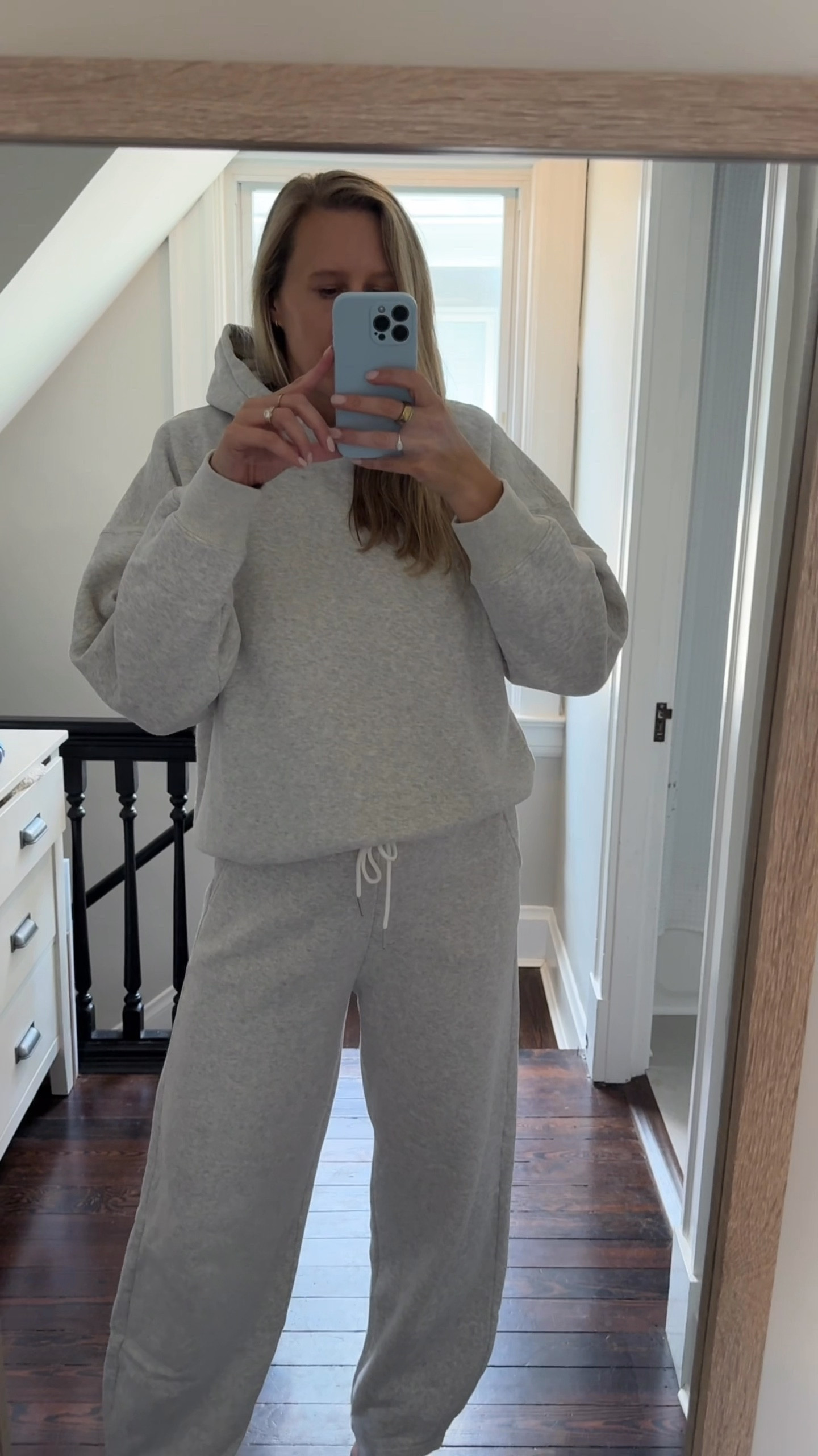 Abercrombie barrel pant matching set I’ll be living in all fall & winter — their Sunday sweats line is 🤌🏼

pants TTS, medium tall
sweatshirt size up one for extra cozy/long arms

#LTKSaleAlert #LTKFindsUnder100 #LTKStyleTip