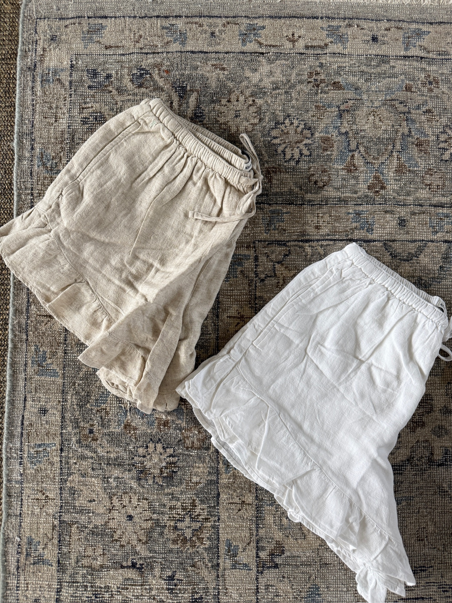 The perfect beach cover up shorts!

shorts, beach shorts, easy slip on shorts, shorts for the beach, vacation shprts, vacay outfit, vacay picks, shopbop, grace white 

 

#LTKgrwm #LTKootd #LTKTravel