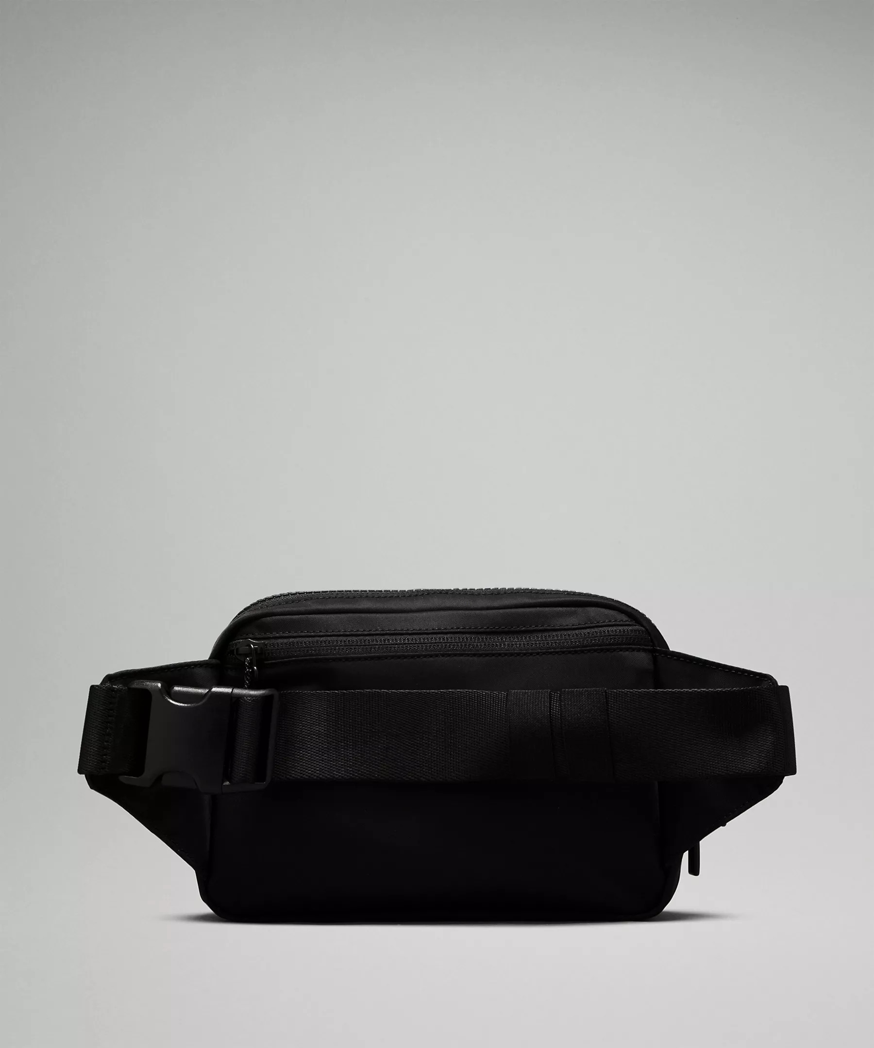 Everywhere Belt Bag Large 2L | Lululemon (US)