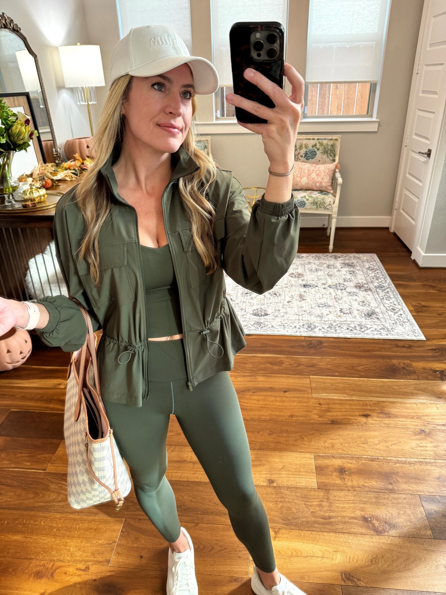 ✨ SALE ALERT ✨ There are many things on sale at Old Navy right now but also if you have super cash, then it is at an even greater discount. I am loving the monochromatic look for running errands/athleisure. Their studio smooth line is so buttery soft.

I still tend to wear all black for working out because of sweat and love their power soft line.

#everypiecefits

Gym clothes 
Work out 
Running
Yoga
Athletic
Moisture wicking 
Monochrome 
Matching set
Casual outfit 
Fall outfit
Fall style 

#LTKSaleAlert #LTKOver40 #LTKActive