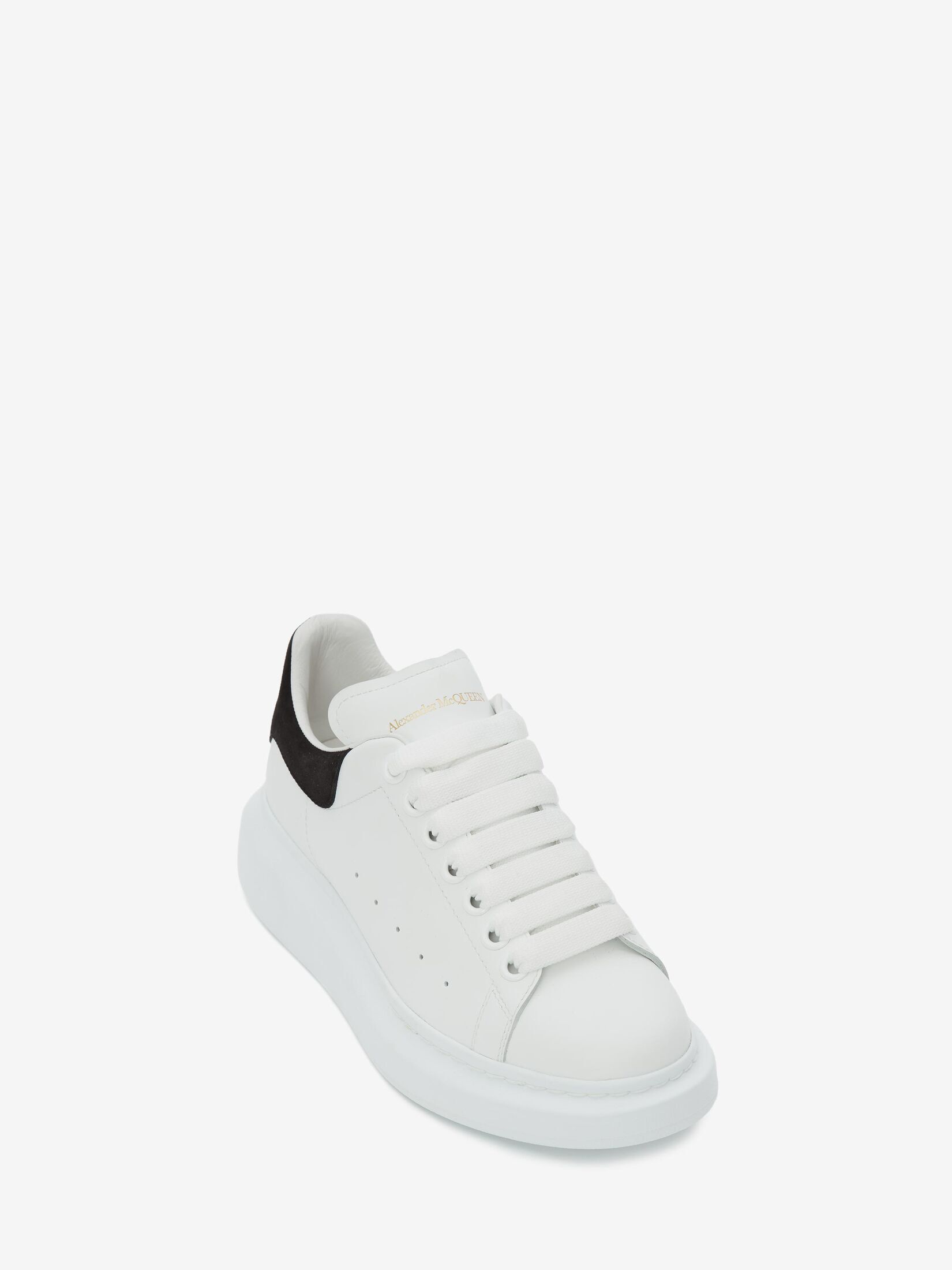 Women's Oversized Sneaker in White/black | Alexander McQueen