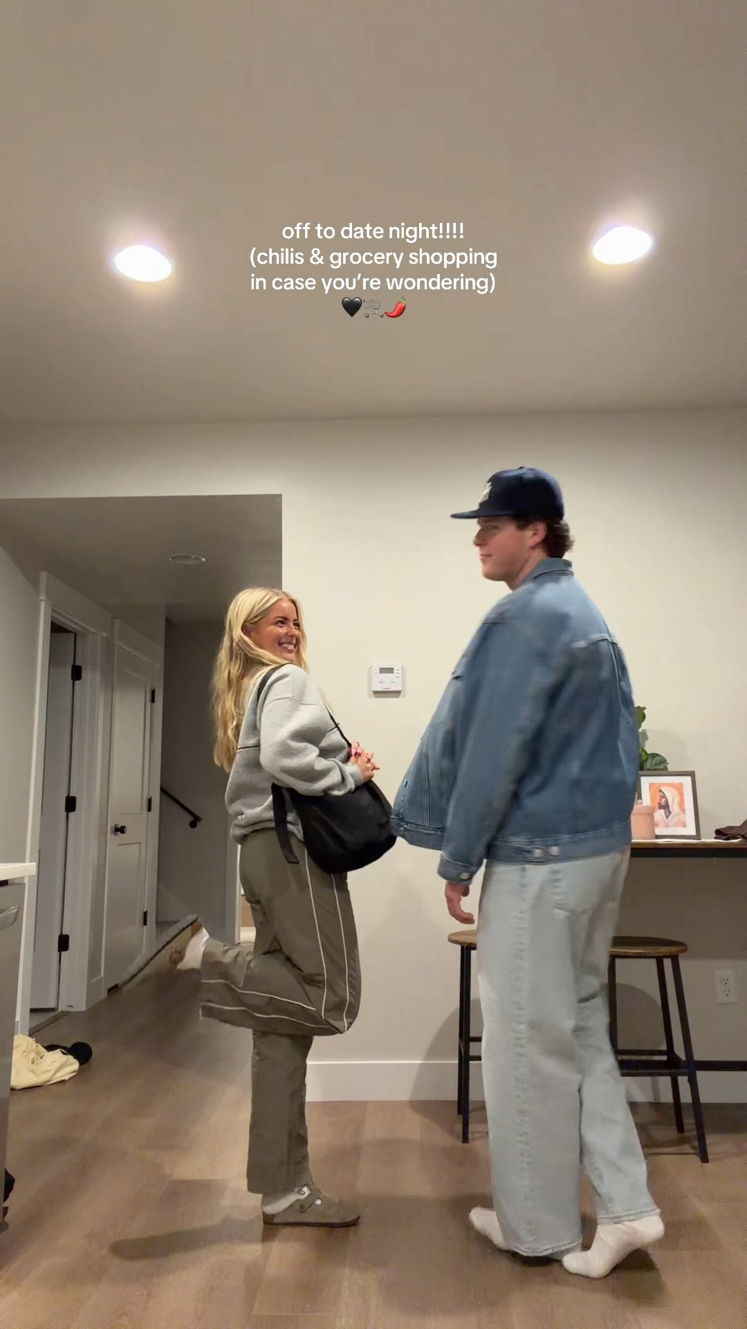 oversized track pant link from pacsun! wearing a size small!! (pullover is out of stock from abercrombie!)
