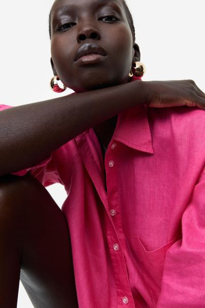 Oversized linen shirt | H&M (UK, MY, IN, SG, PH, TW, HK)