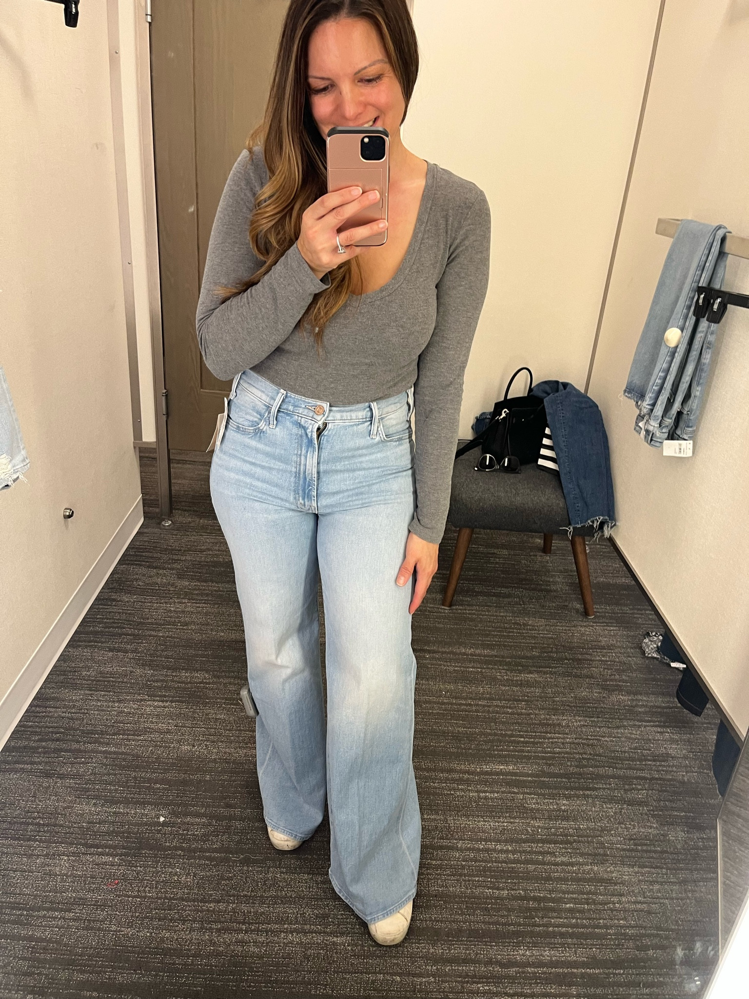 Fell in 🤍 with these Mother jeans

#LTKmidsize